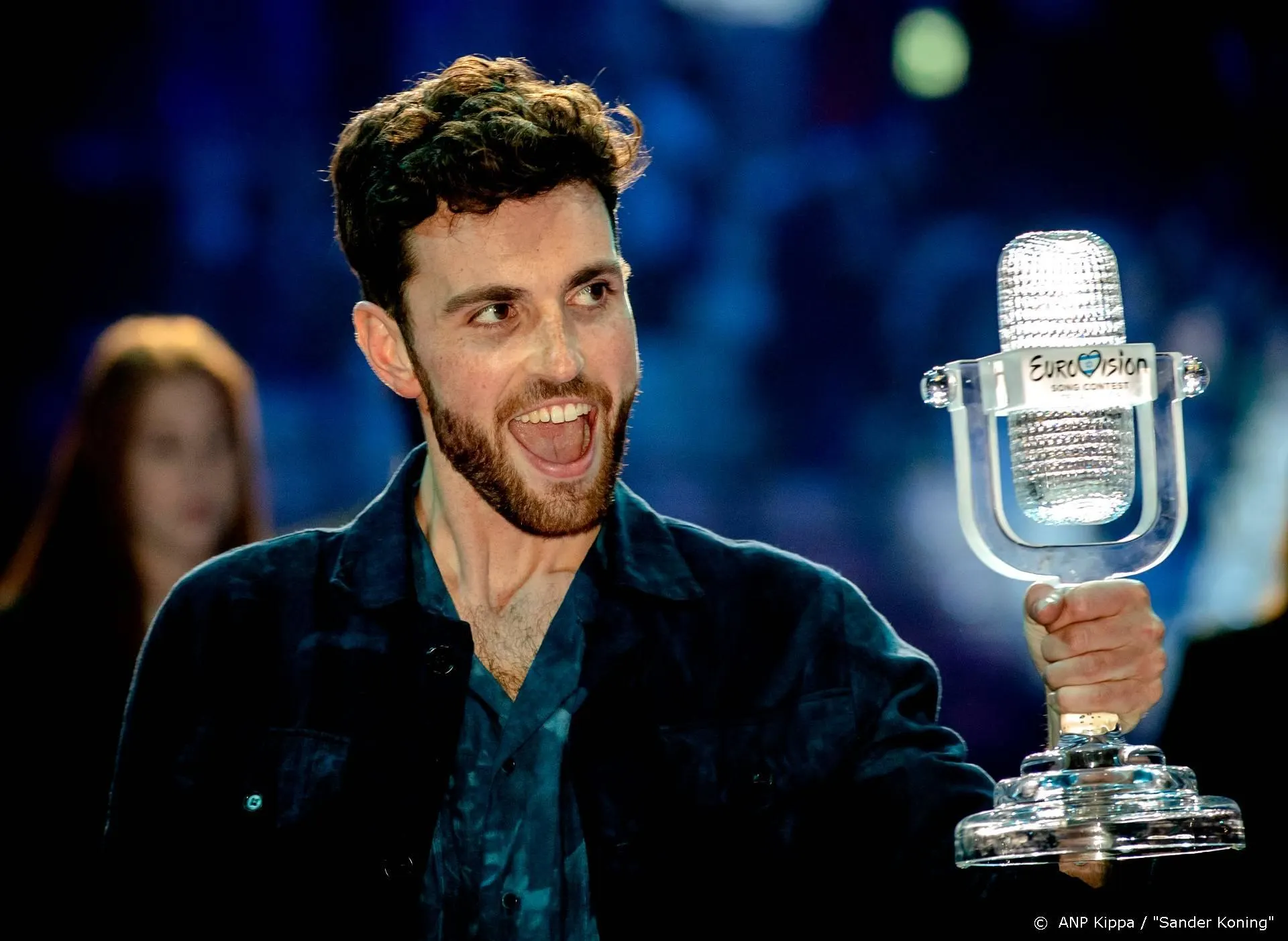 Duncan Laurence blikt emotioneel terug