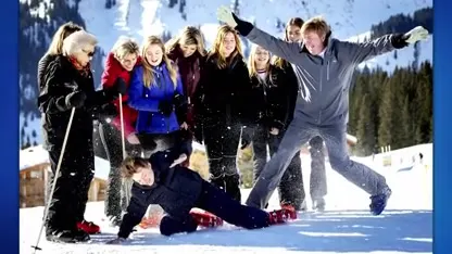 Koning doet photobomb in Lech