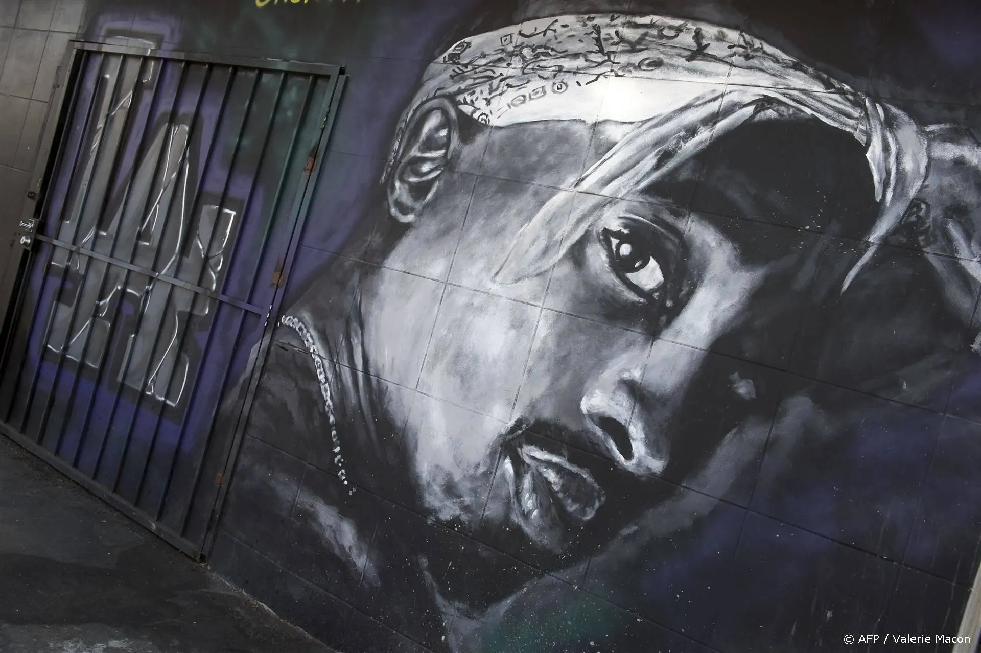 Man gearresteerd in onderzoek naar moord op rapper Tupac