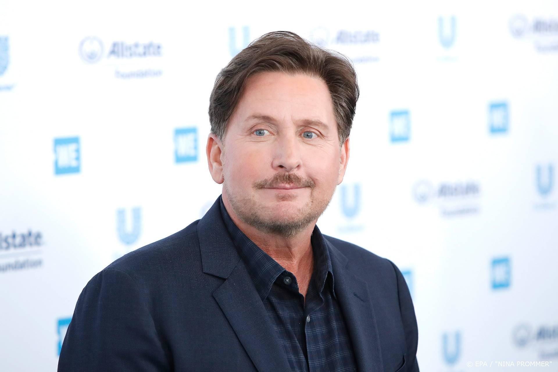 Emilio Estevez pakt oude rol op in Mighty Ducks-reboot