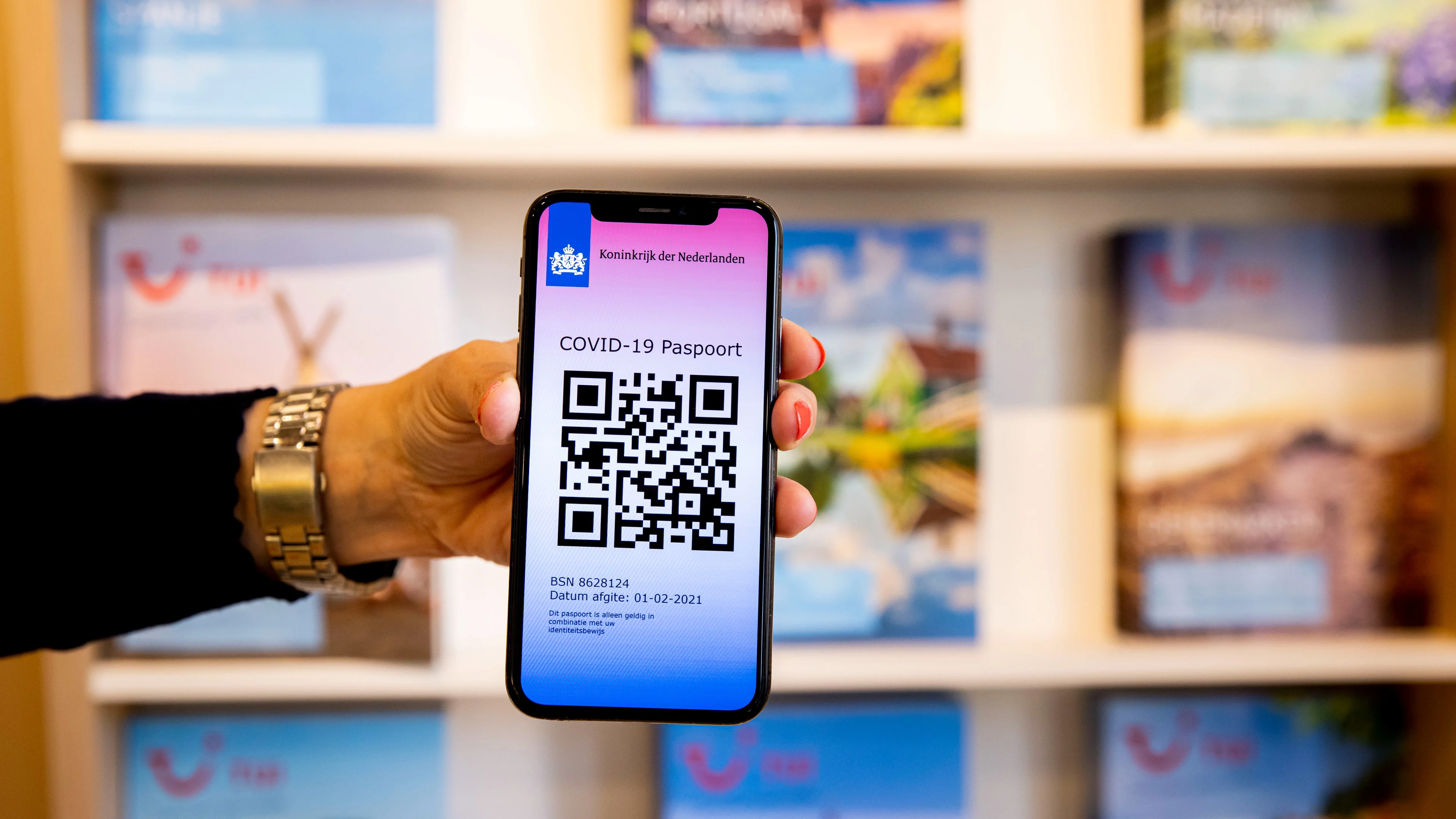 Vaccinatiebewijzen en -registraties aangeboden op Telegram