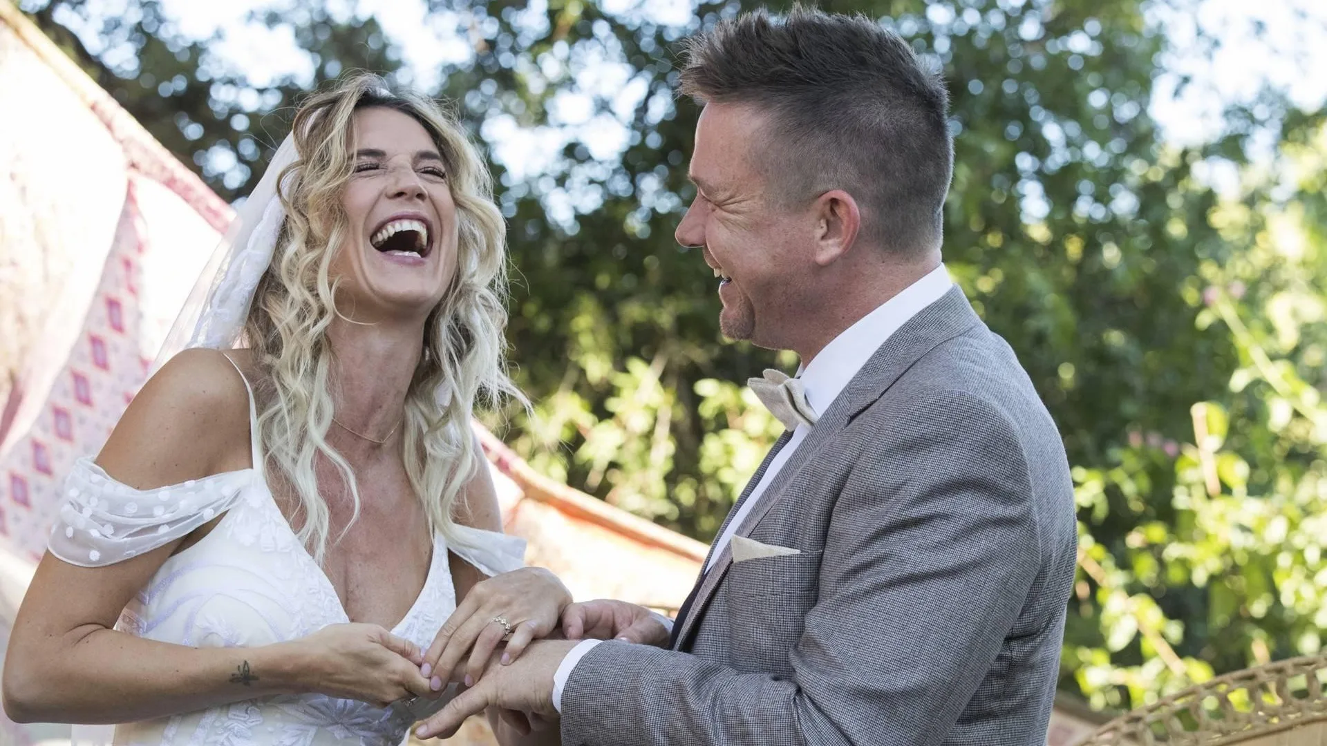 Johnny de Mol staat stil bij gelukkig huwelijk