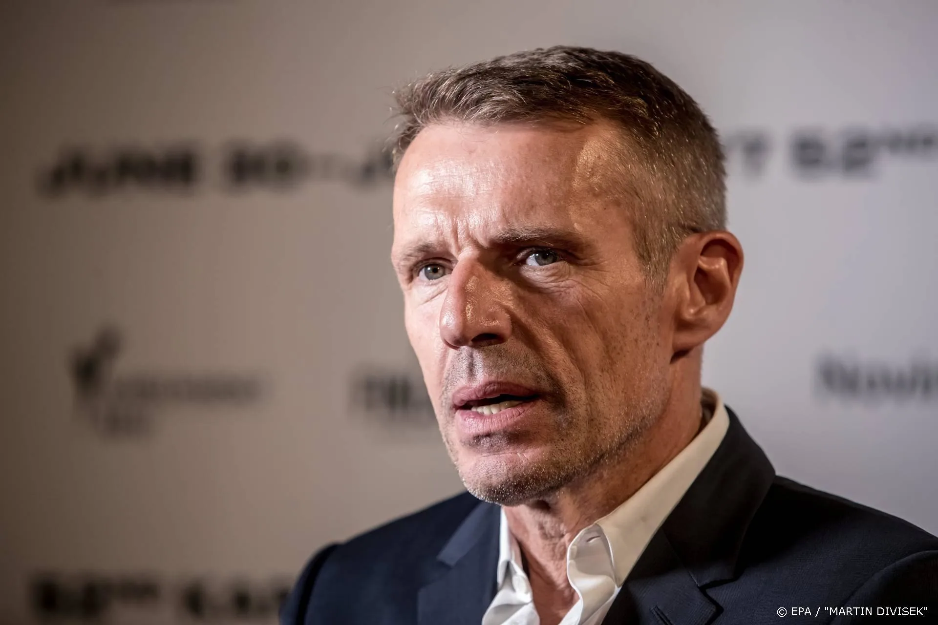 Matrix-acteur uitgejoeld voor steunen Polanski