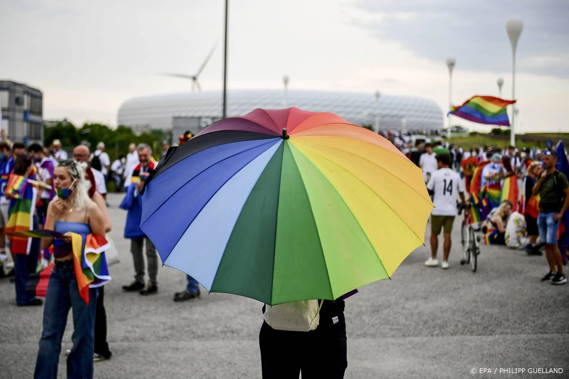 Gaykrant gaat actie ondernemen tegen UEFA