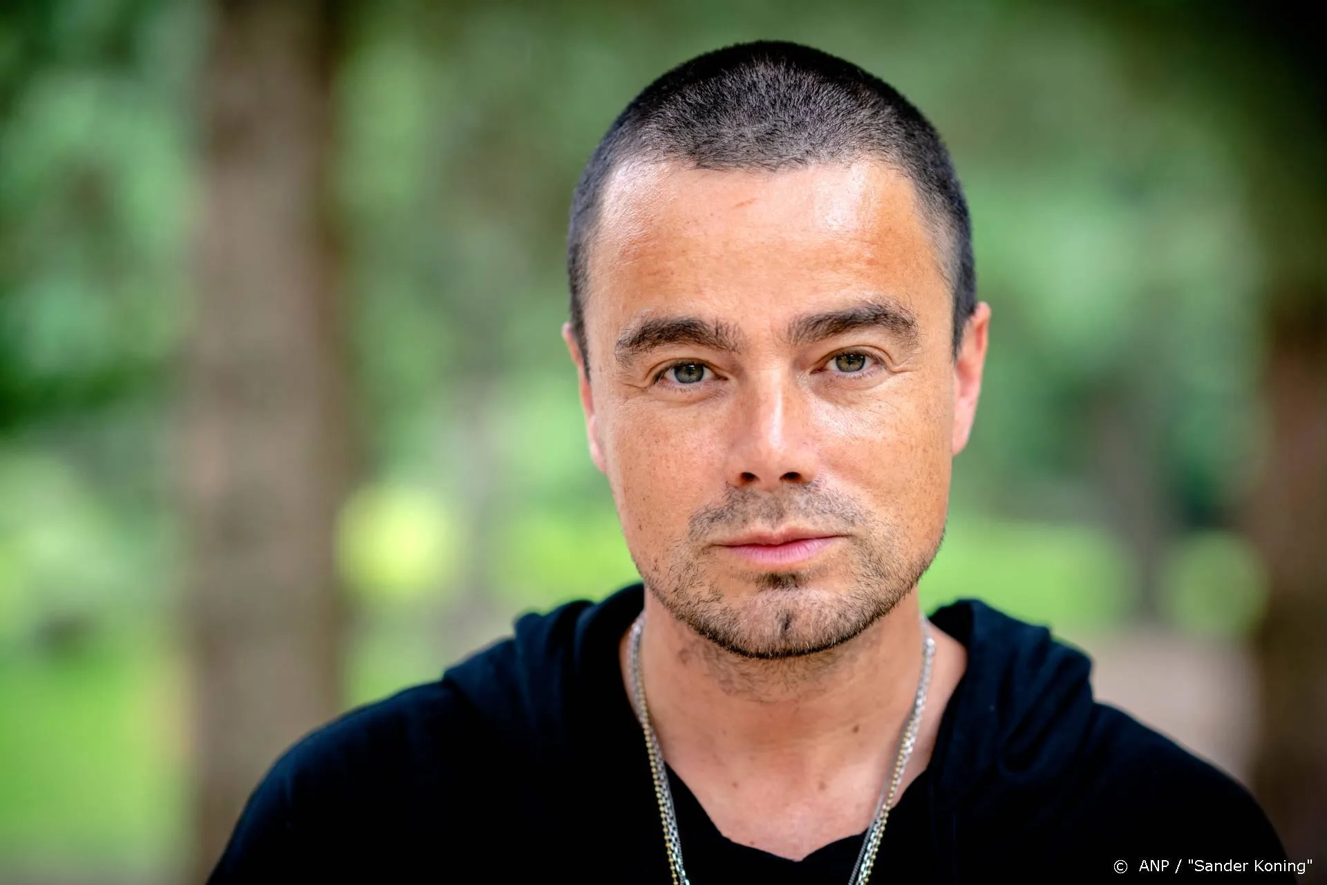 Dinand Woesthoff en Yosina Roemajauw bij Indiëherdenking