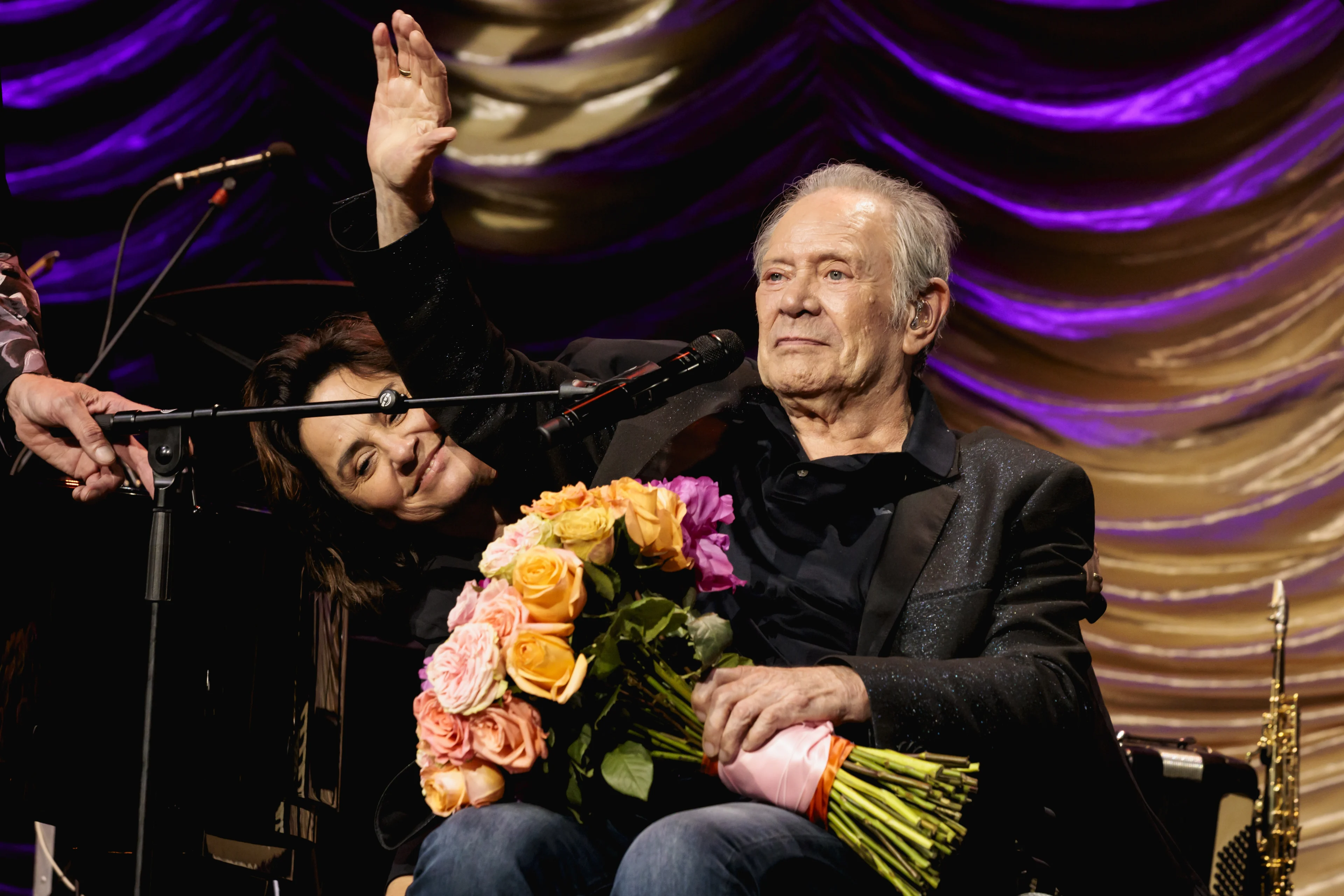 Rob de Nijs opgenomen in ziekenhuis, grote zorgen