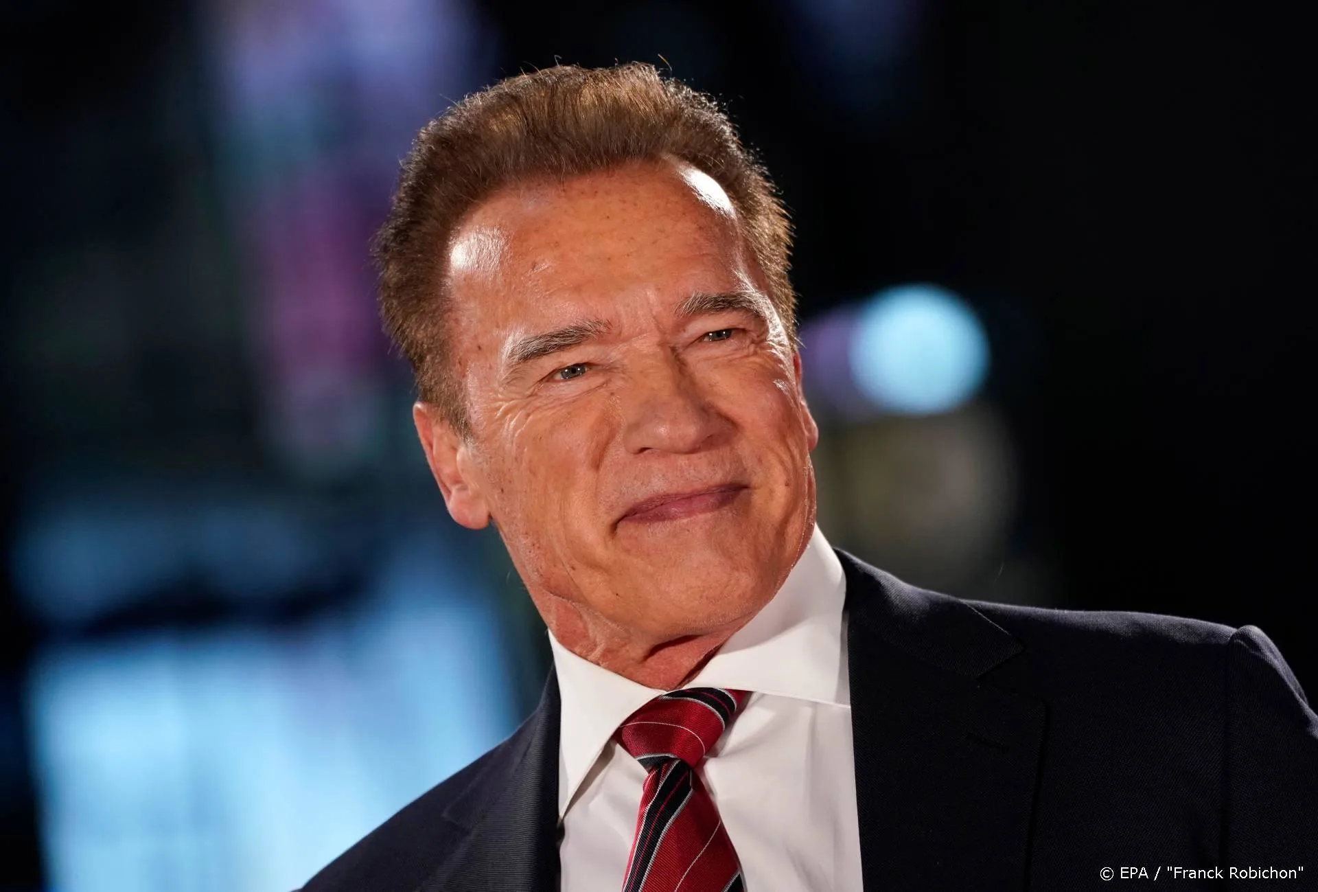 Huisdieren Arnold Schwarzenegger stelen de show op sociale media