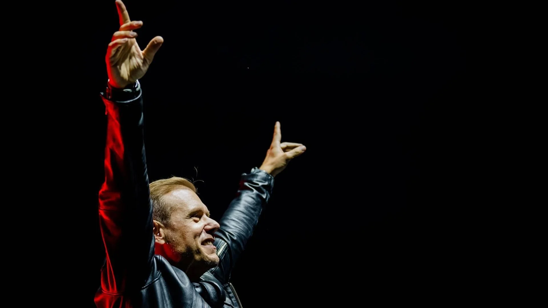 ZIEN: Armin van Buuren breekt wereldrecords