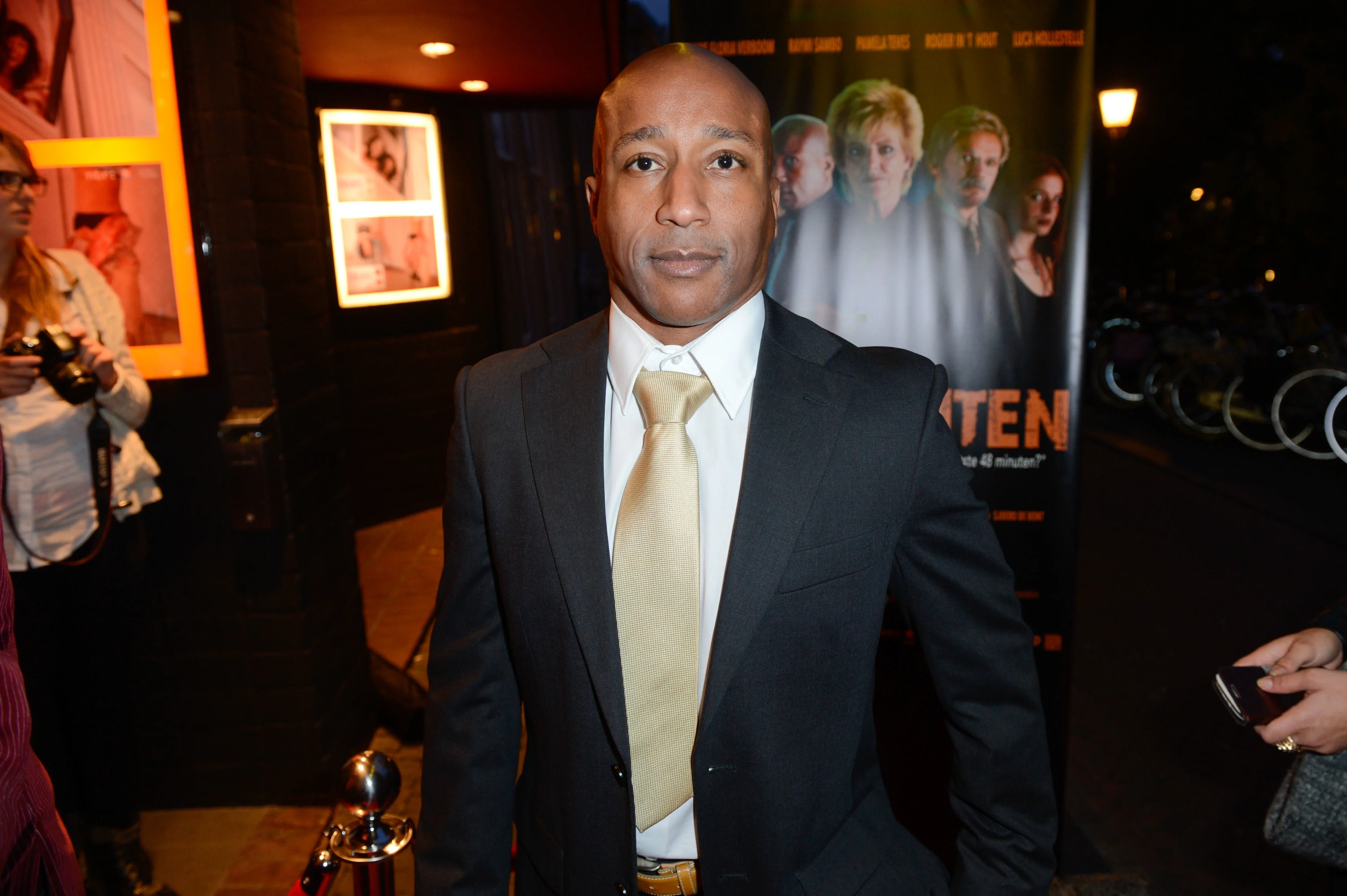 Acteur Raymi Sambo verhoord voor geweldsincident jaarwisseling