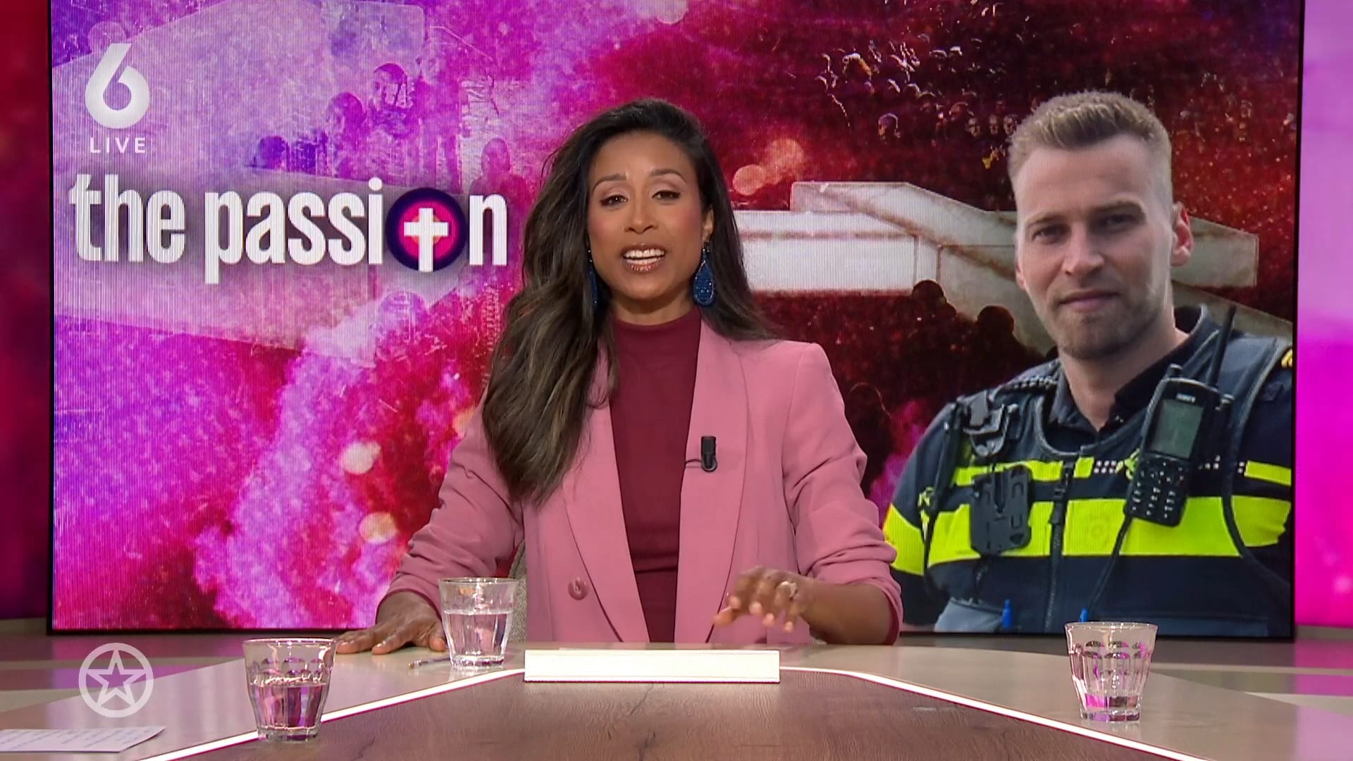 'Knappe agent' uit The Passion reageert op alle aandacht: 'Of ik nog single ben?'