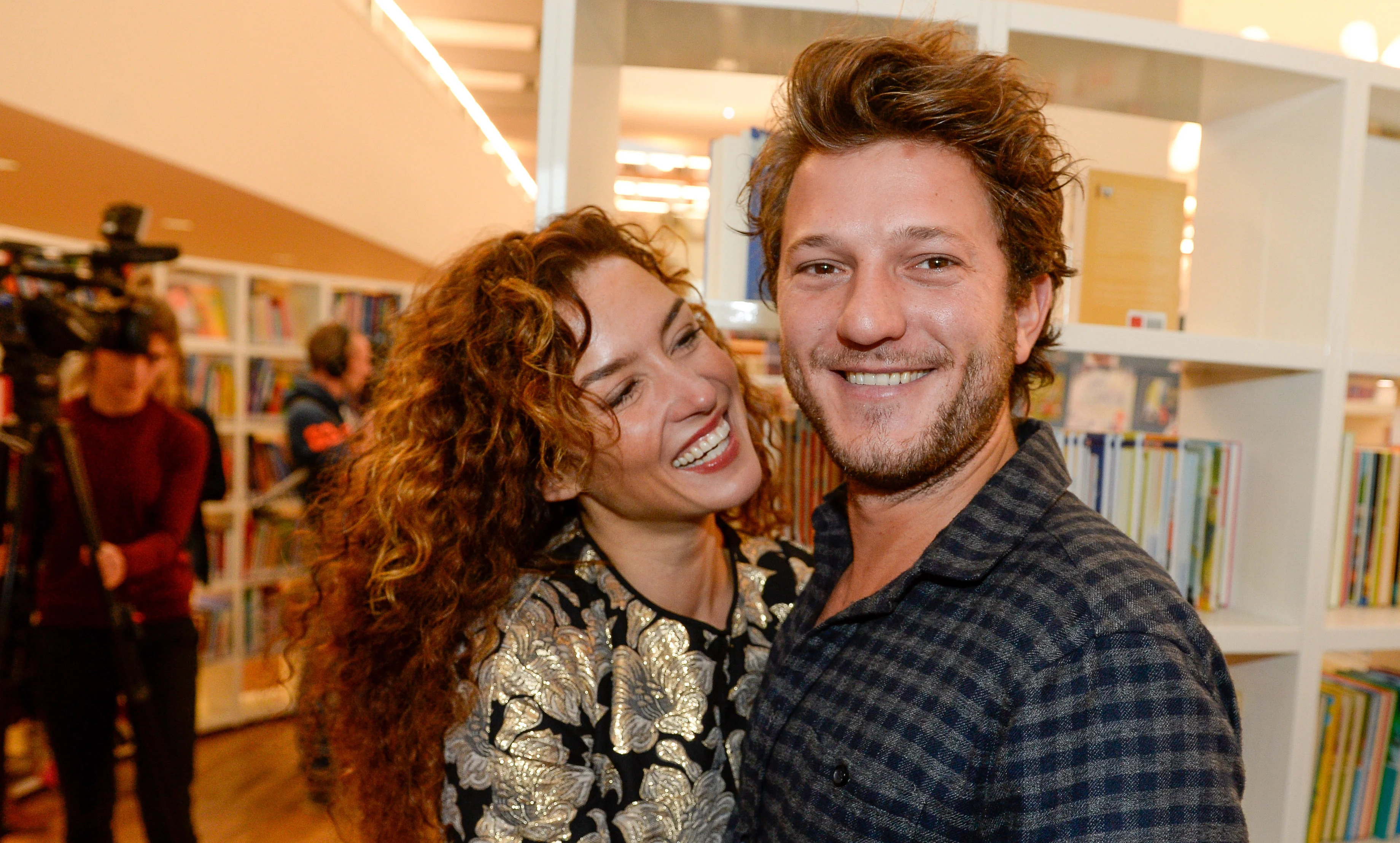 ZIEN: Katja Schuurman verwerkt verdriet met bilmassage