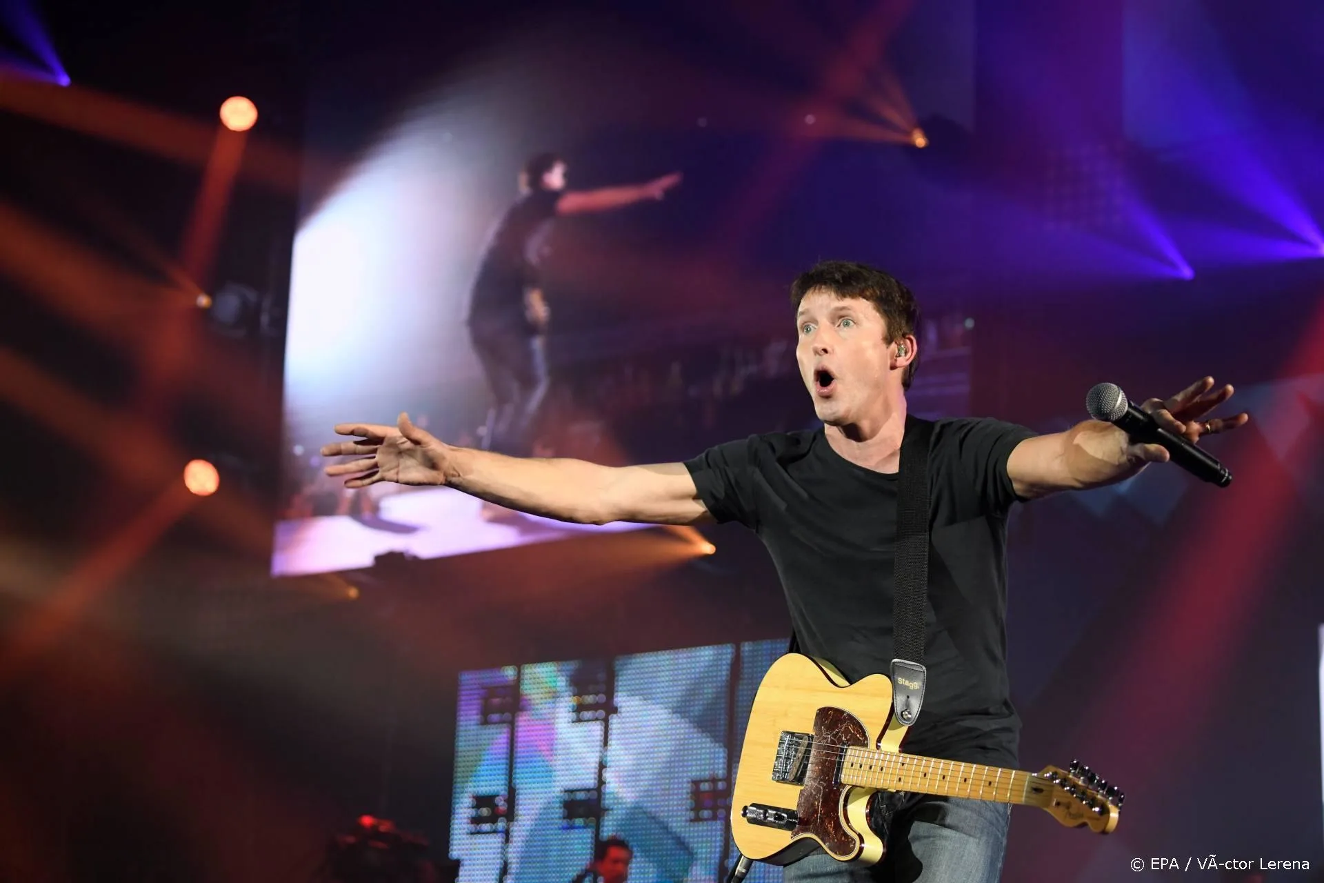 Stem James Blunt aangetast door corona