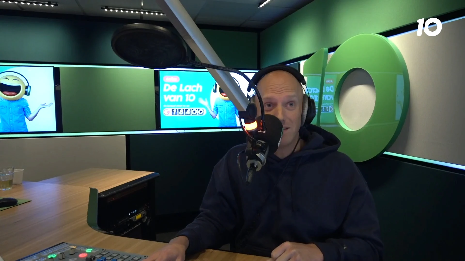 Céline Dion treedt op tijdens finale Eurovisie Songfestival