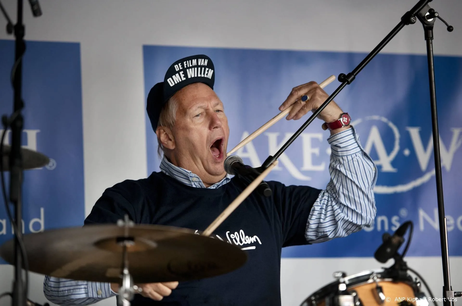 Ome Willem gaat de politiek in