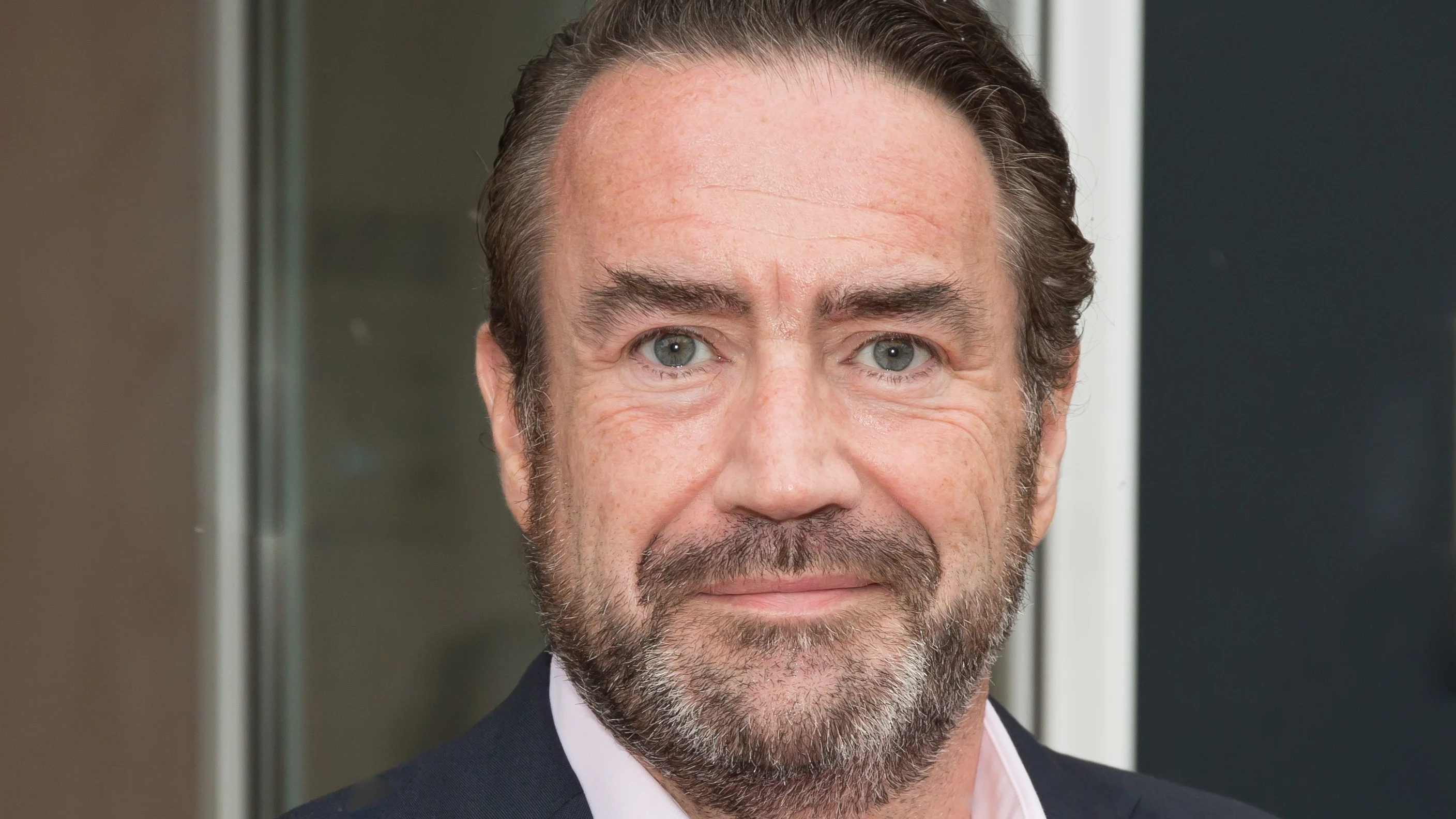 Marc van der Linden voor de rechter voor smaad Rick Evers