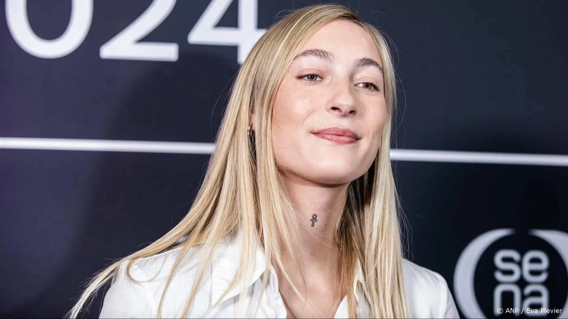 S10 in diepe rouw na verlies van haar tweelingbroer