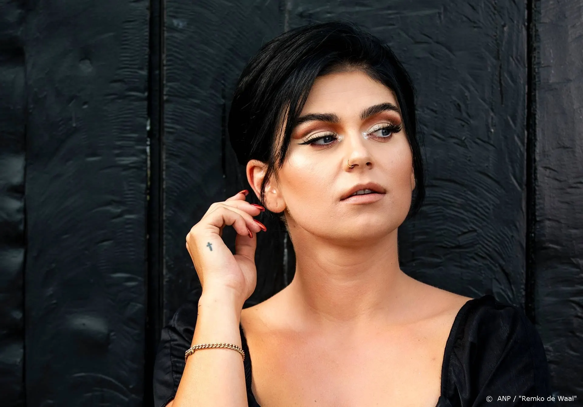 Roxeanne Hazes maskeerde onzekerheid met stoere kapsels