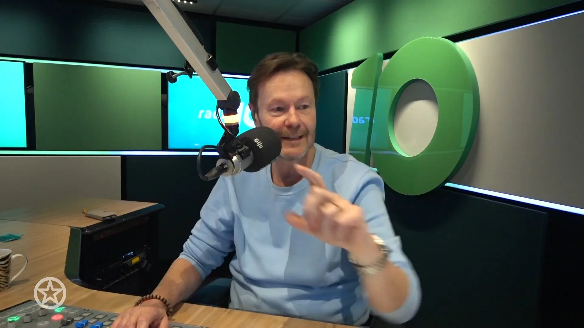 Tatjana Šimić in tranen om buurman-scène Flodder (Radio 10)