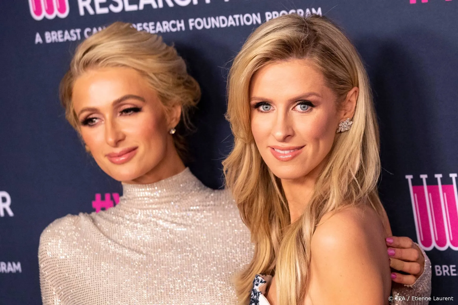 Nicky Hilton zeer geëmotioneerd door documentaire zus Paris