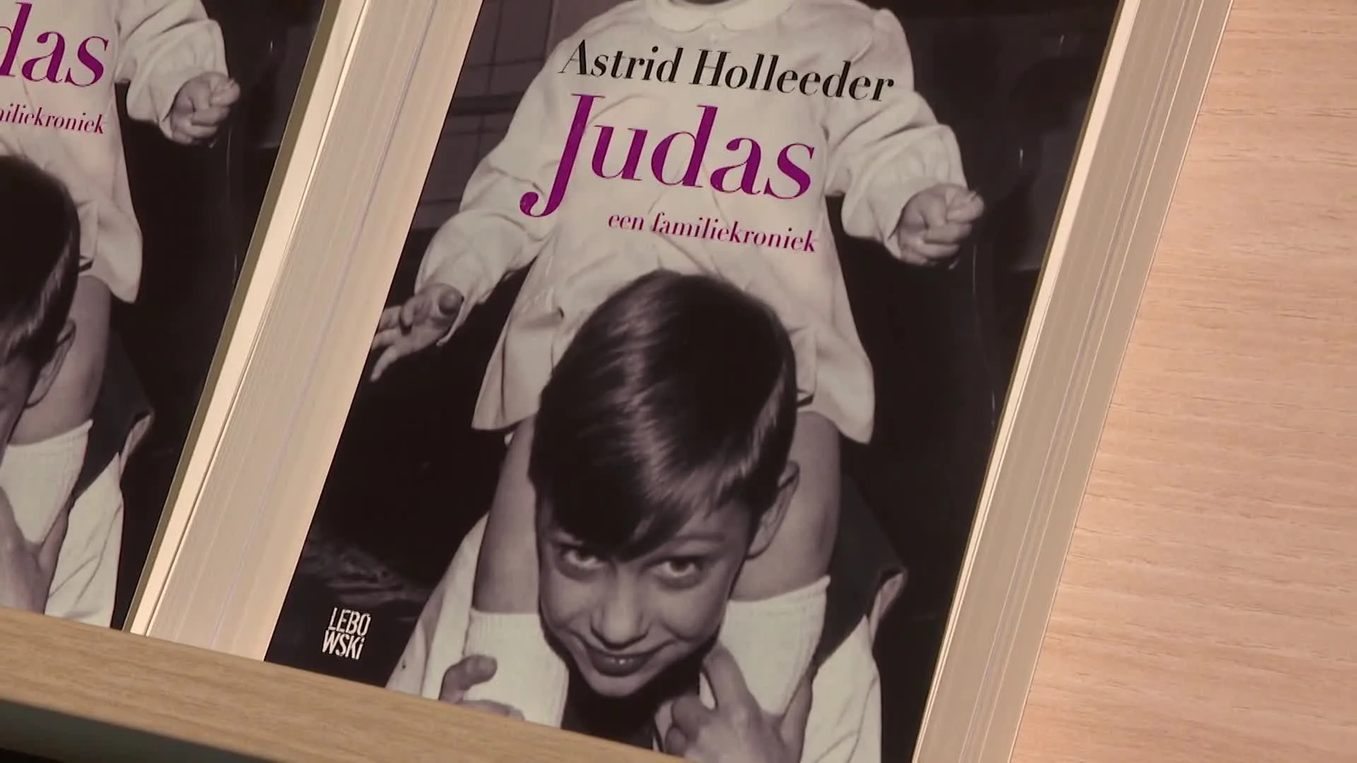 Astrid en Sonja Holleeder doodsbang na mogelijke aanslag