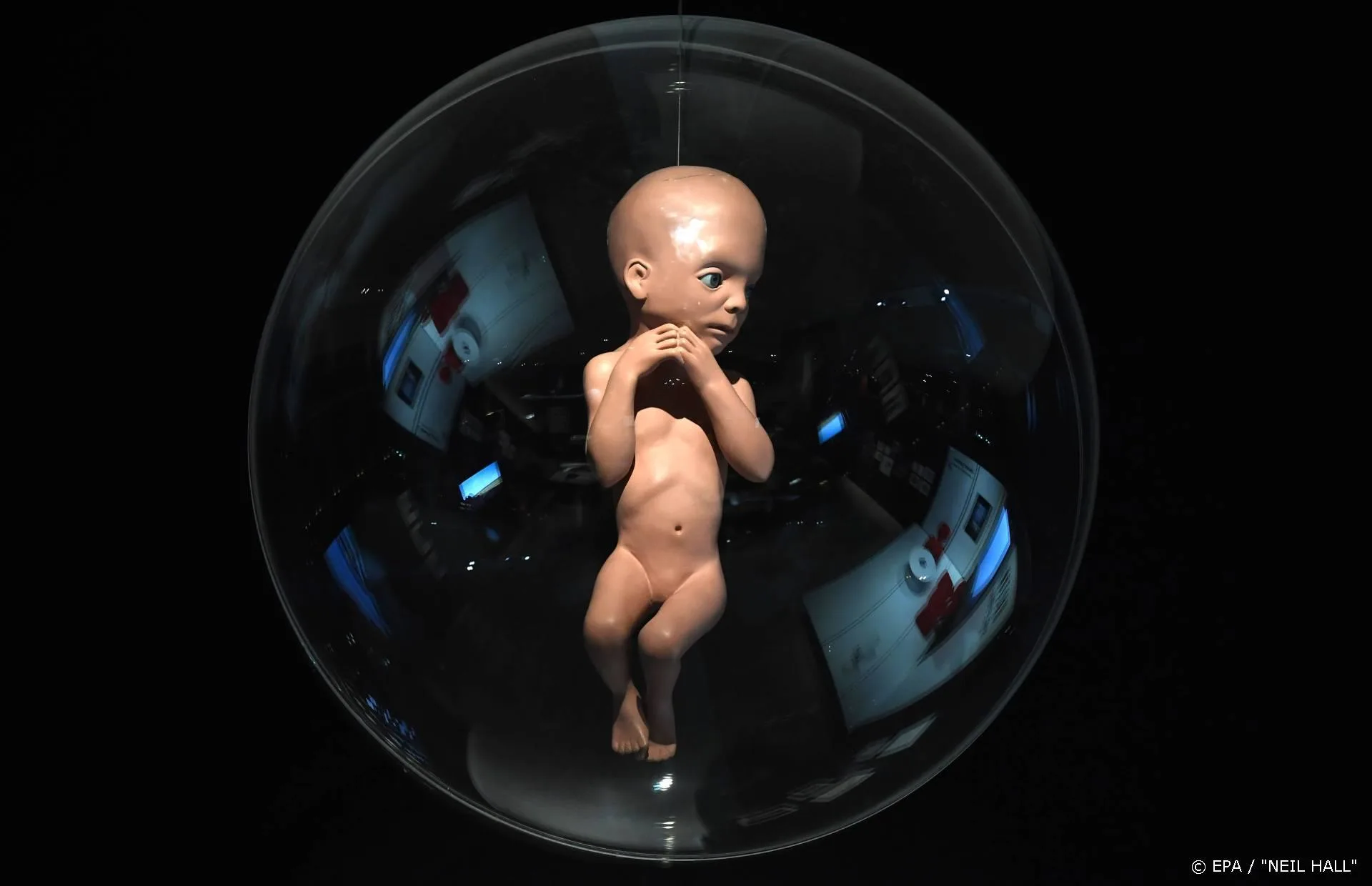 Ruimtepak uit 2001: A Space Odyssey geveild voor 324.000 euro