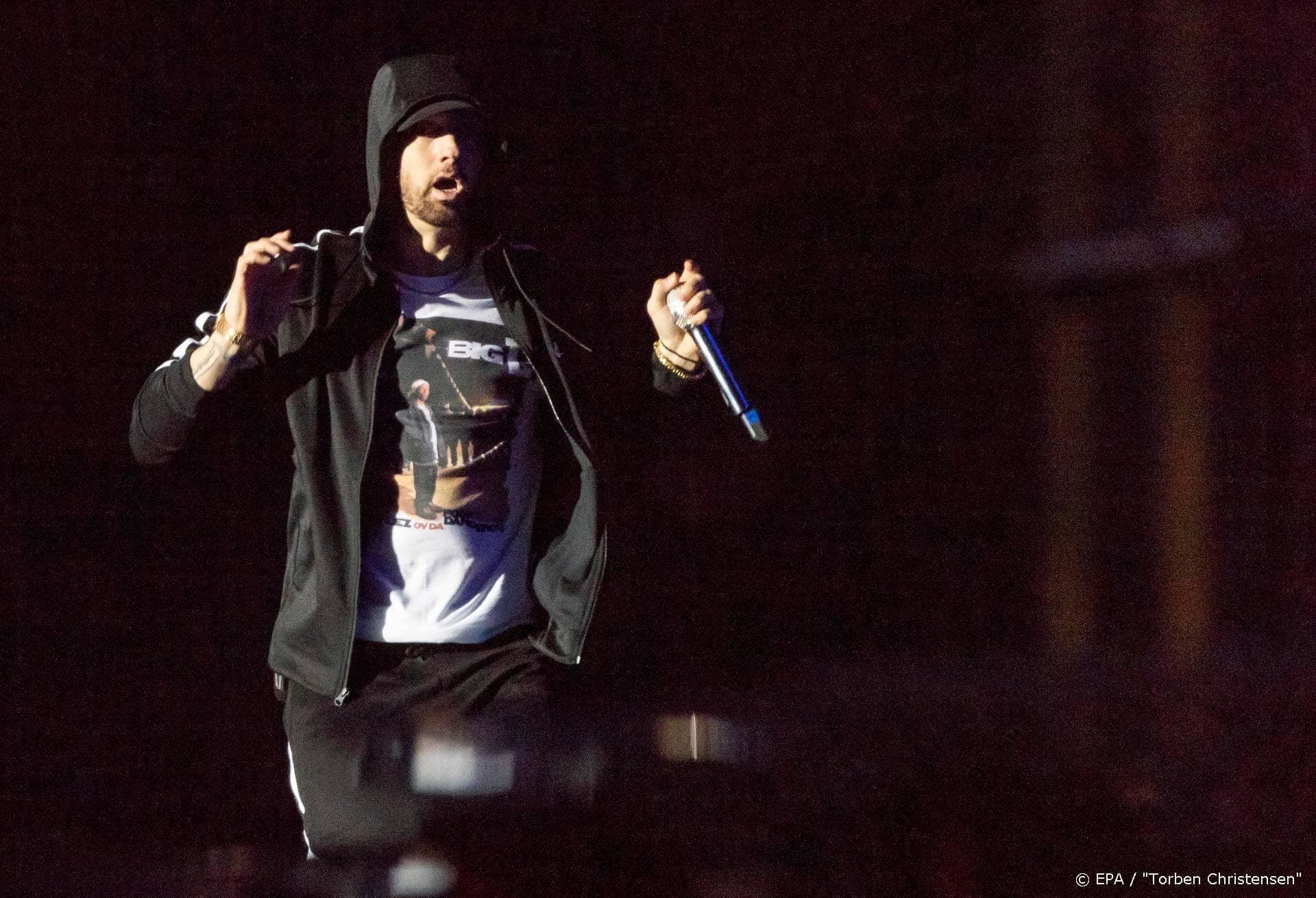 Eminem eerste slachtoffer nieuwe regels Single Top 100
