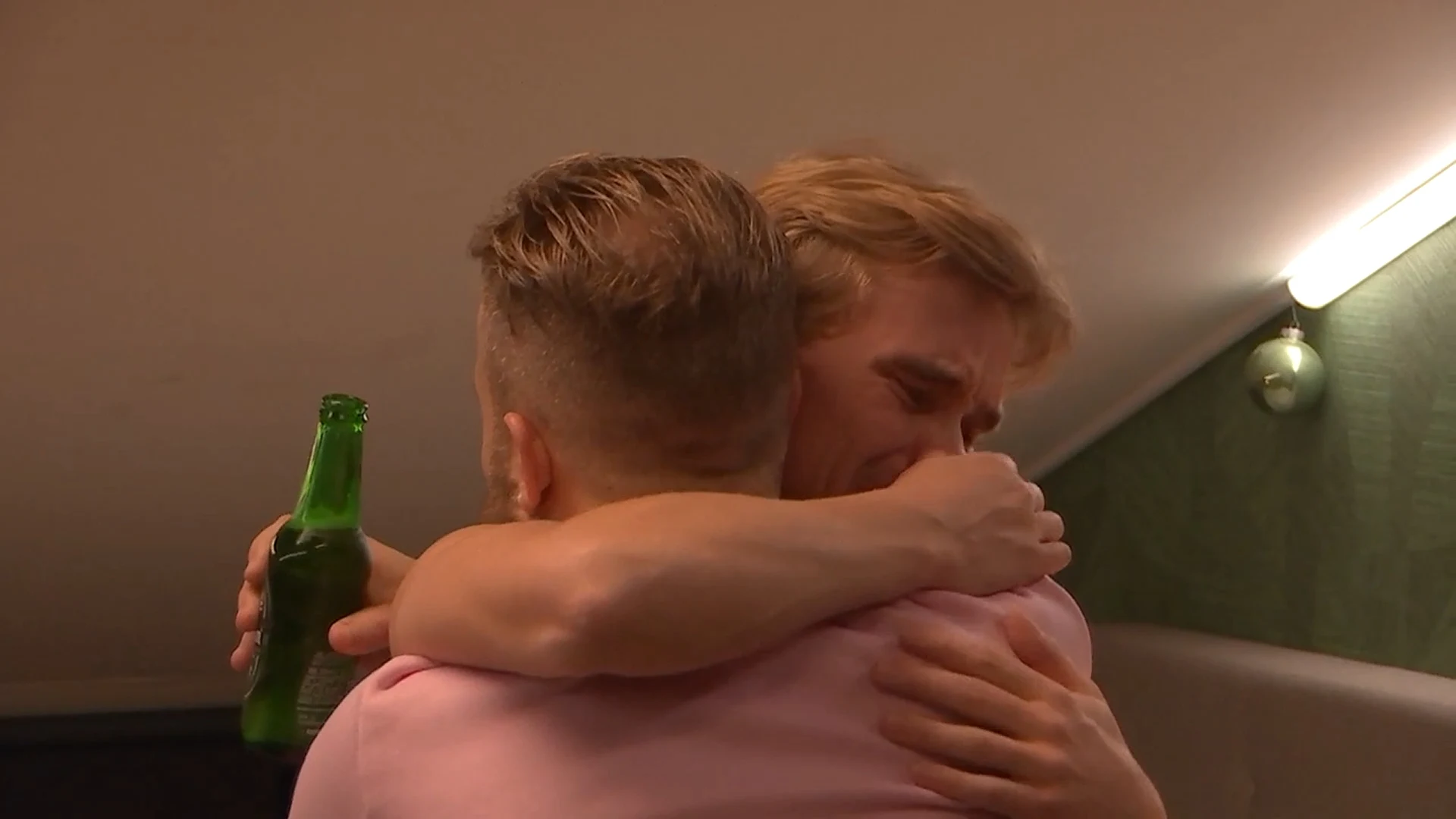 El Che huilt uit bij Brijan