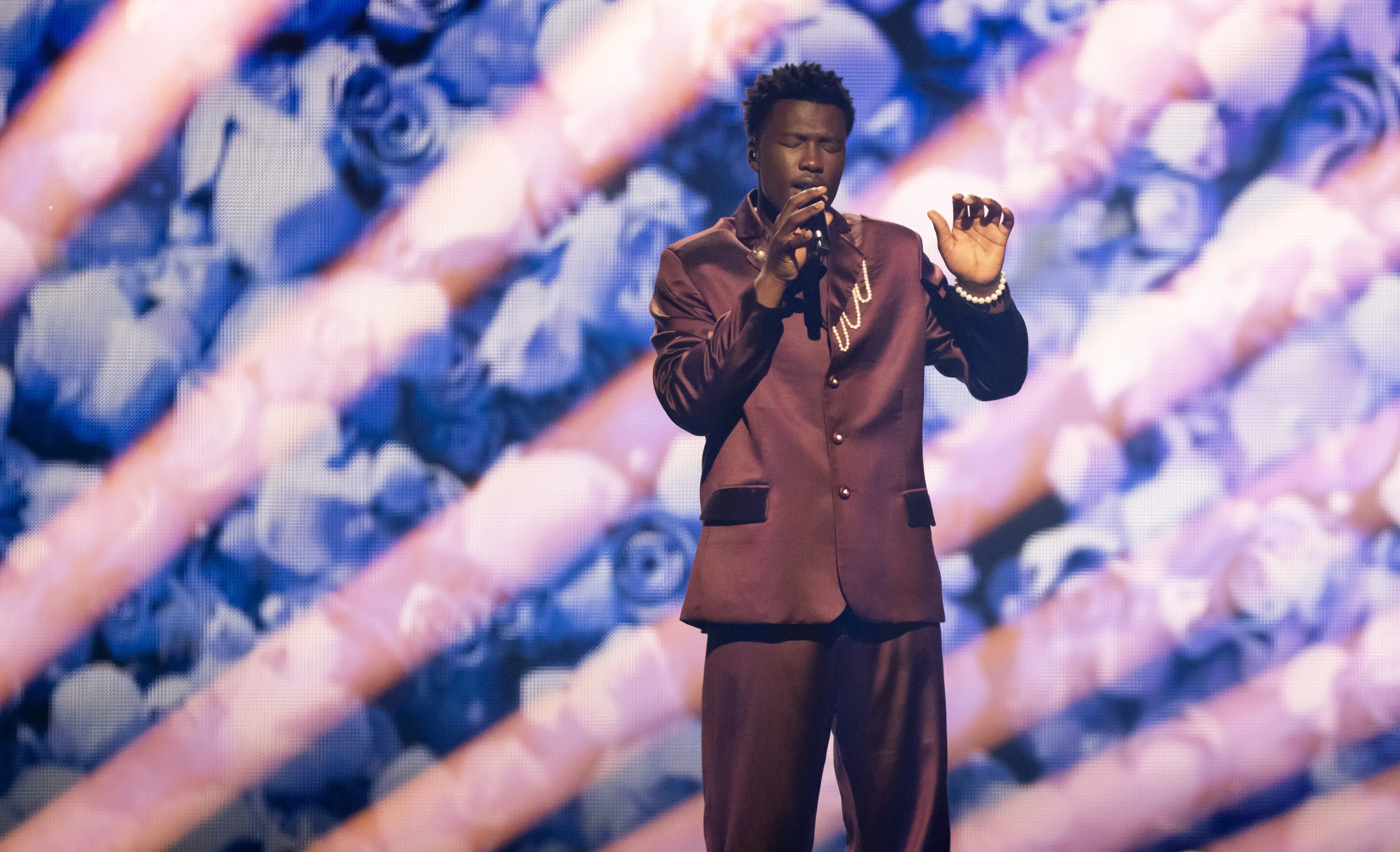 Grote blunder tijdens Songfestival over moeder Claude