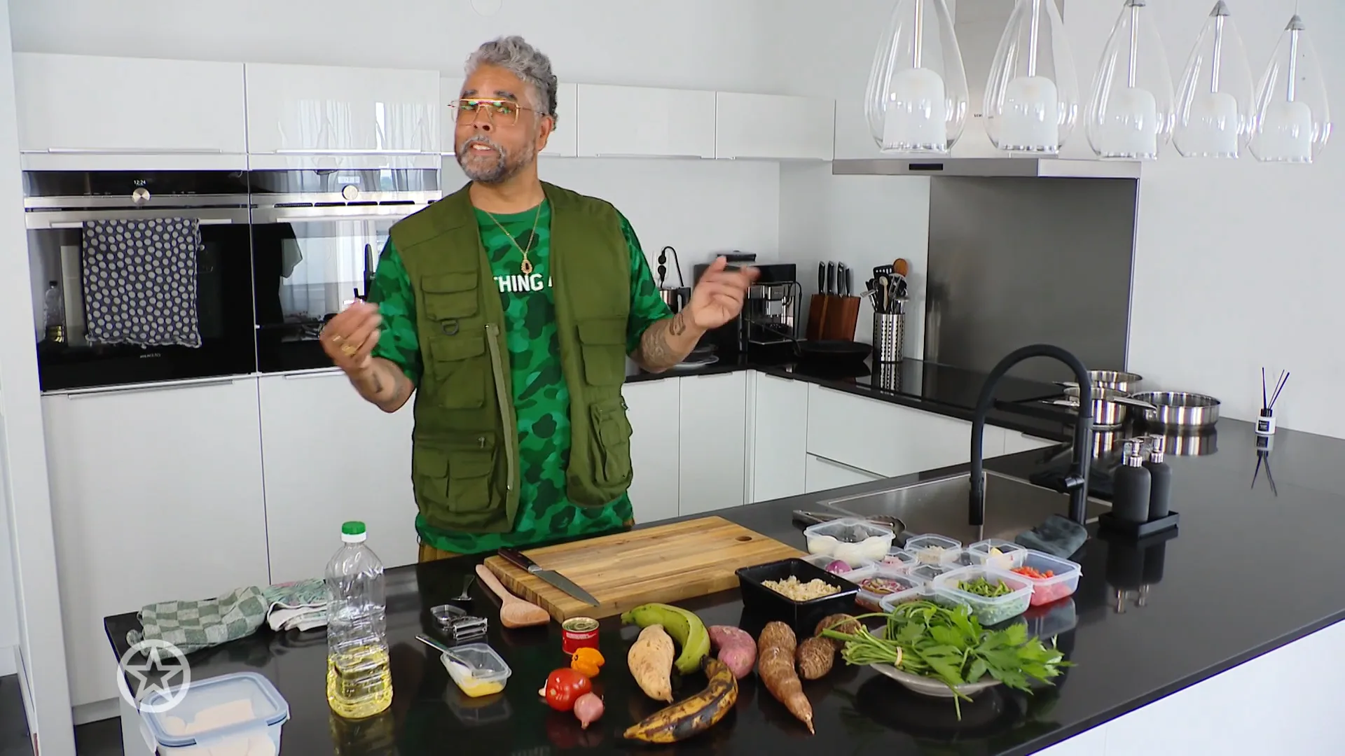 London Loy maakt bijzonder gerecht voor Keti Koti