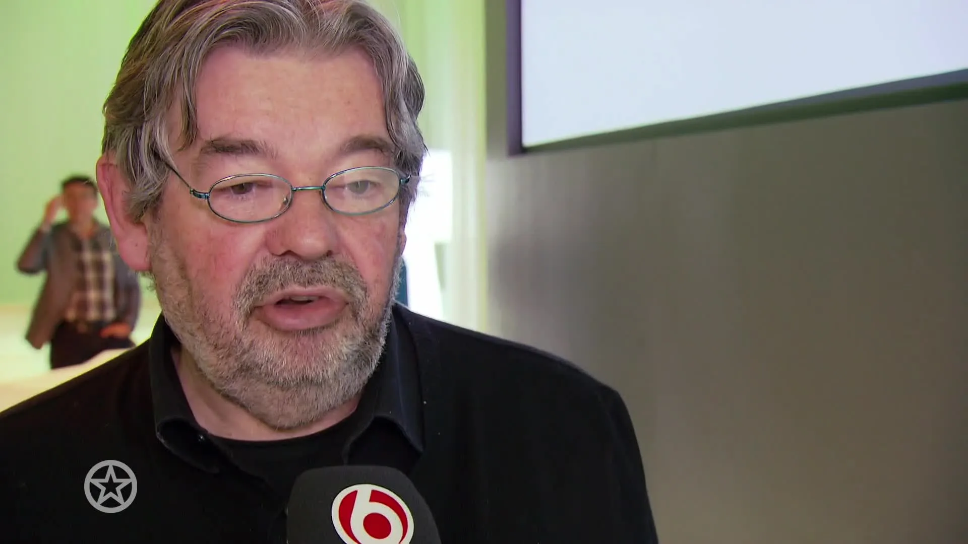 Maarten van Rossem viert 80ste verjaardag