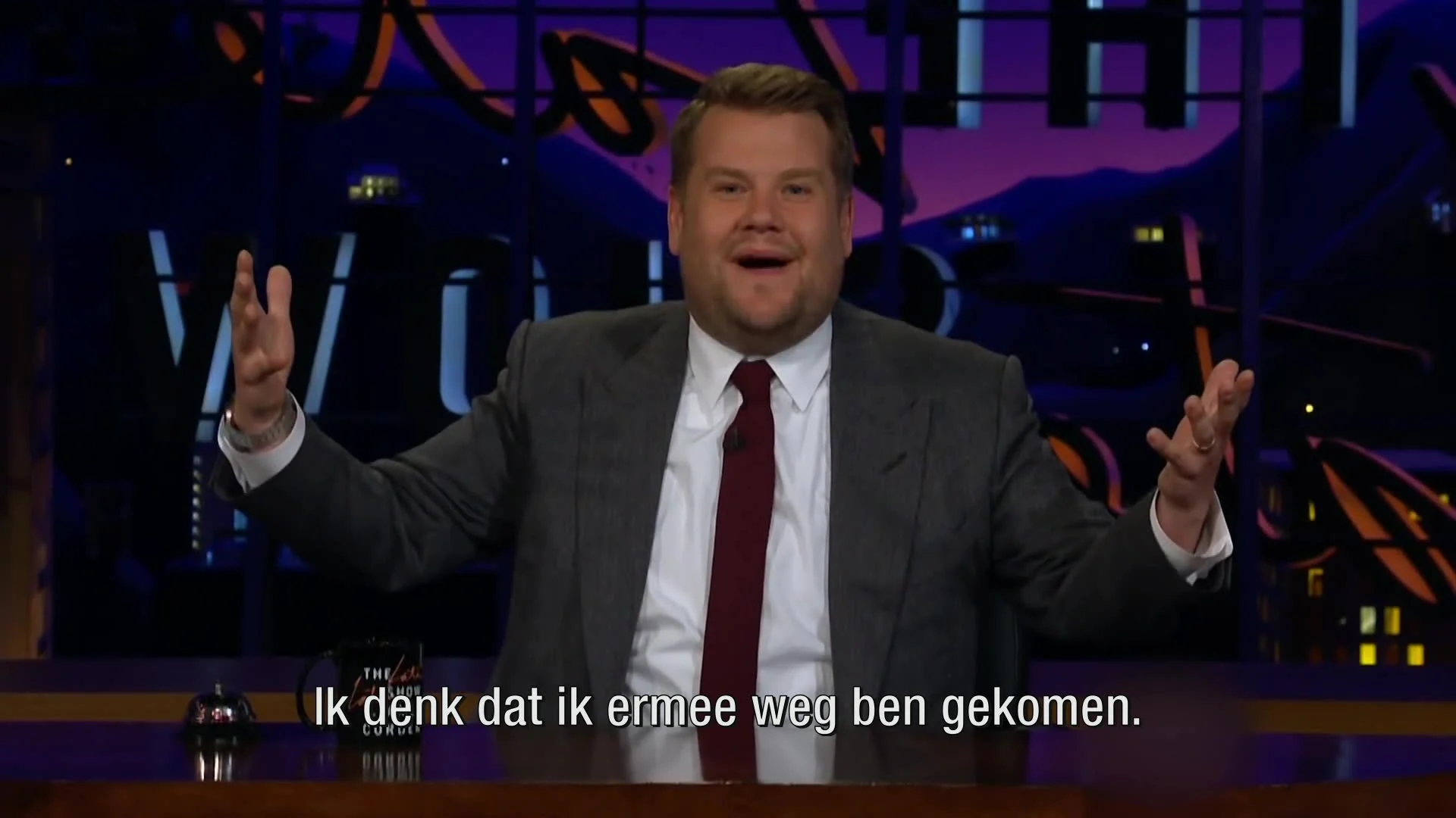James Corden: Bloemen Harry en Meghan waren regelrechte ramp