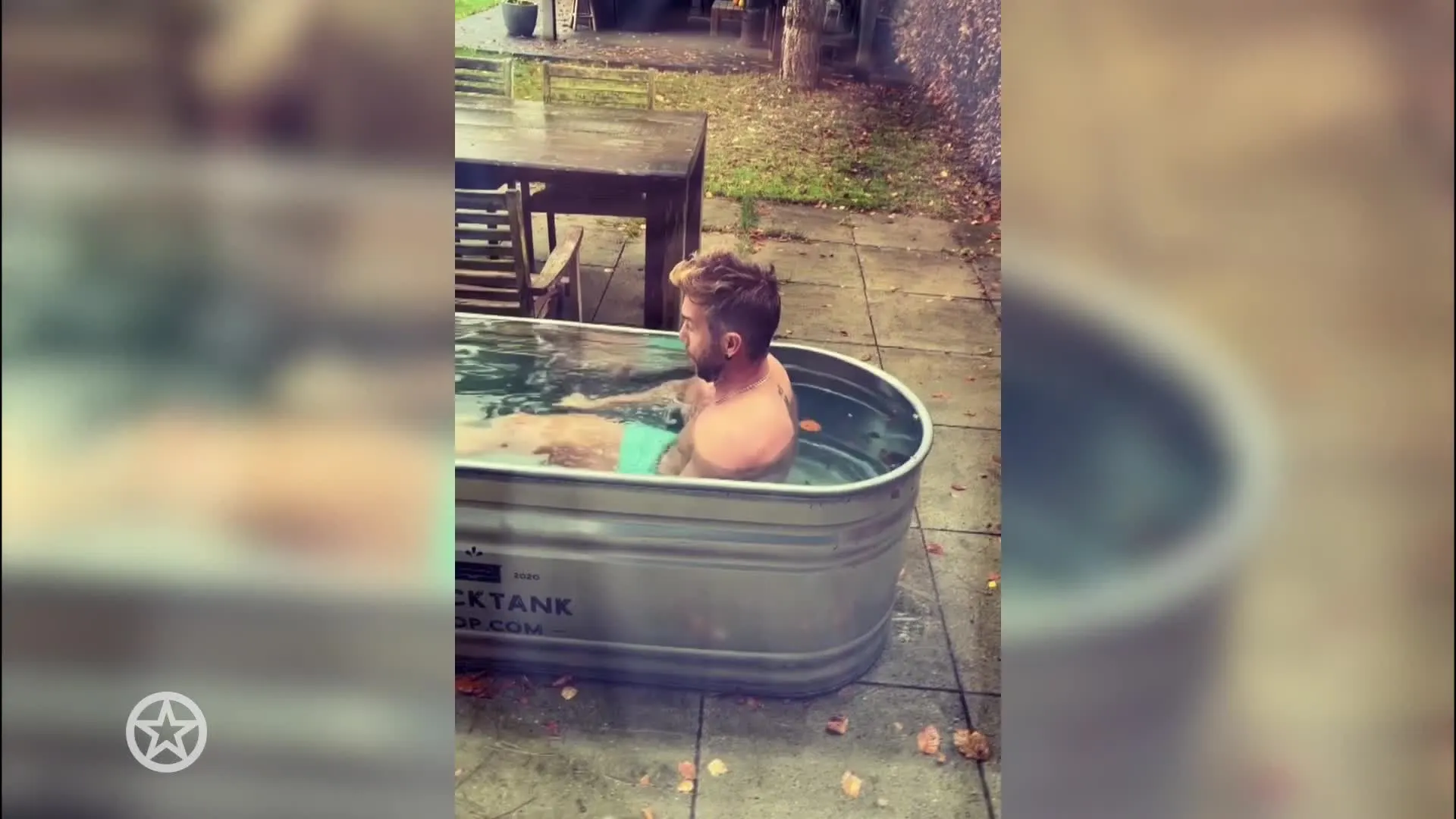 Charly Luske duikt om deze reden in een ijsbad 