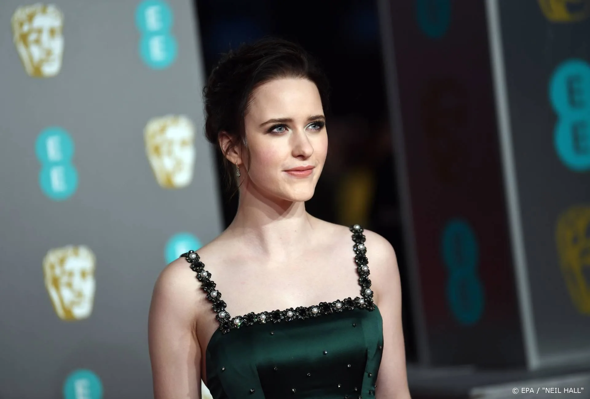 Brosnahan liep blessure op door korsetten Mrs. Maisel
