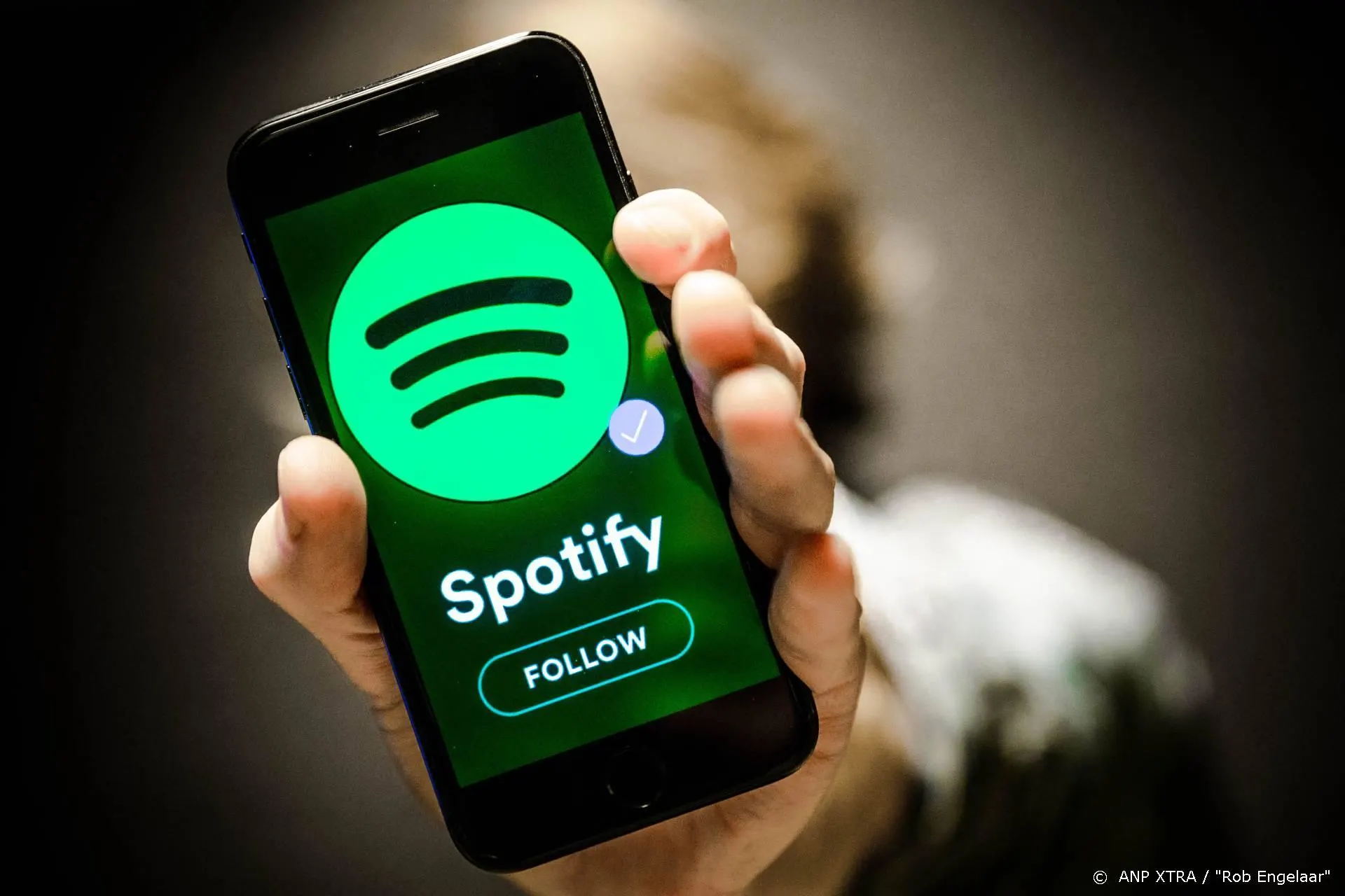 Spotify schiet artiesten te hulp met 10 miljoen in coronacrisis