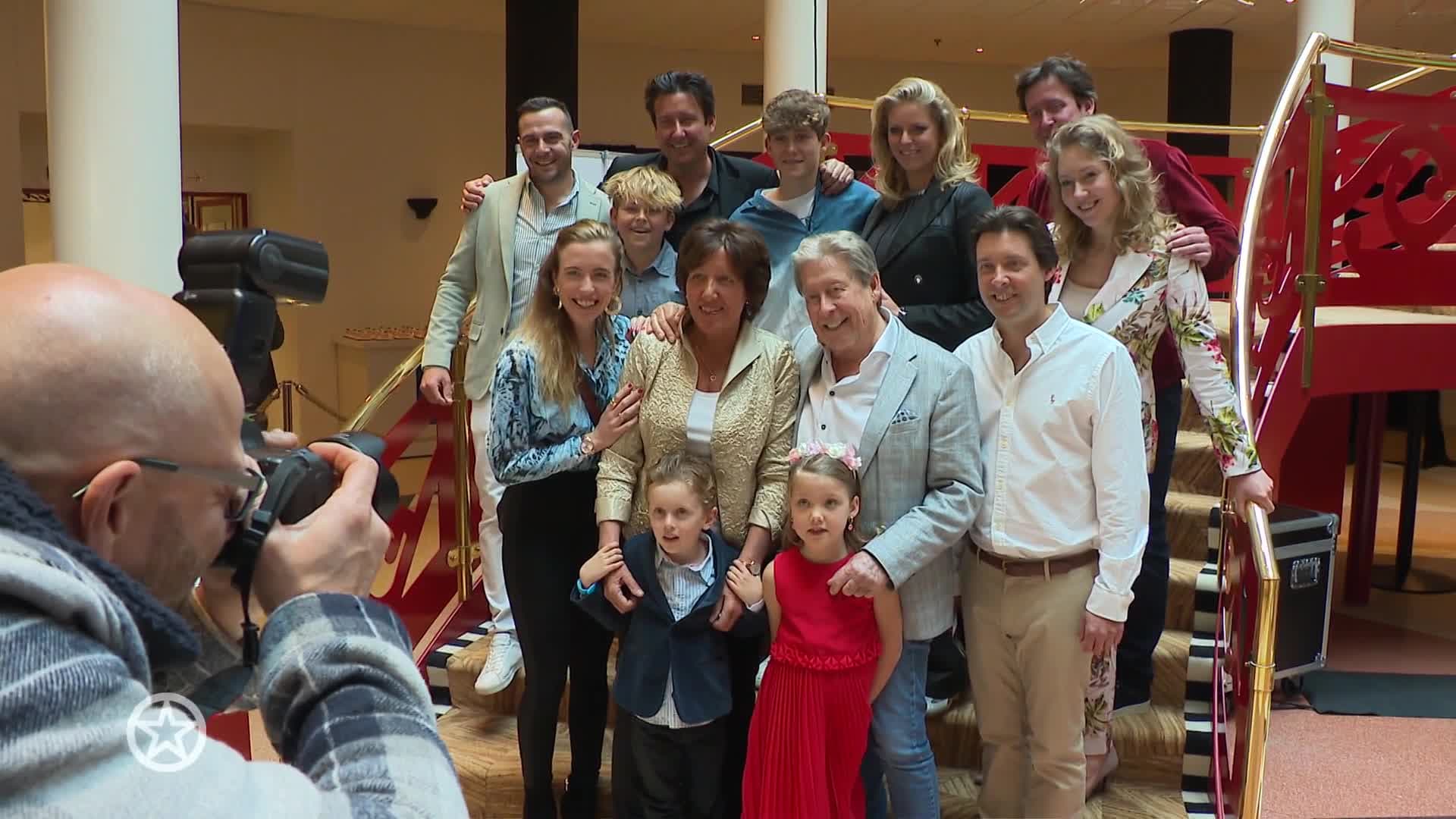 Jarige Hans Kazàn overladen met felicitaties