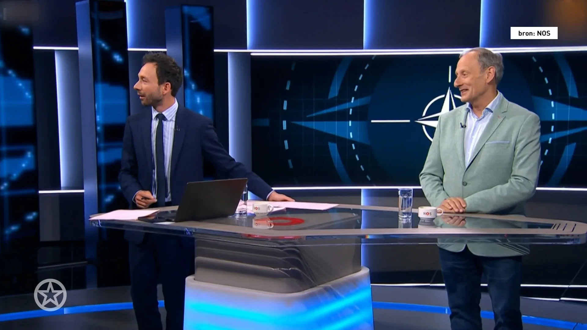 Een ongemakkelijk moment voor Albert Bos