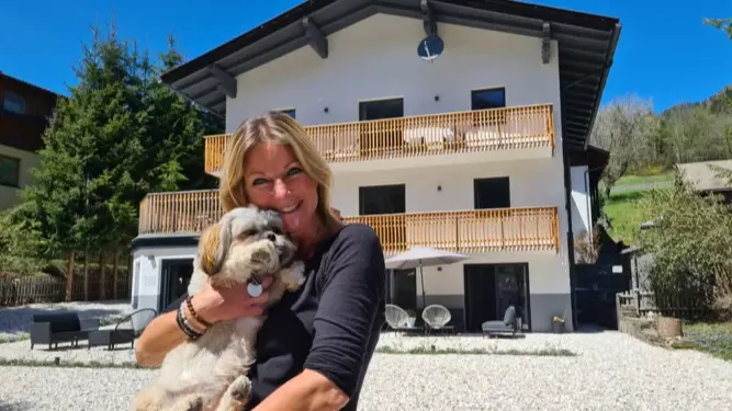 B&B Vol Liefde-Caroline: 'Meerdere mannen tegelijk daten vond ik heel heftig'