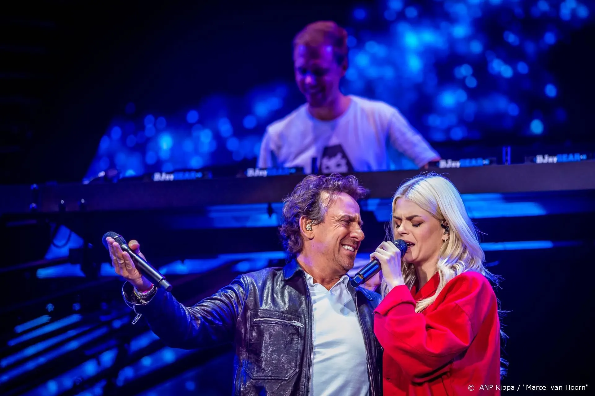 Marco Borsato en Davina Michelle grote winnaars 100% NL Awards