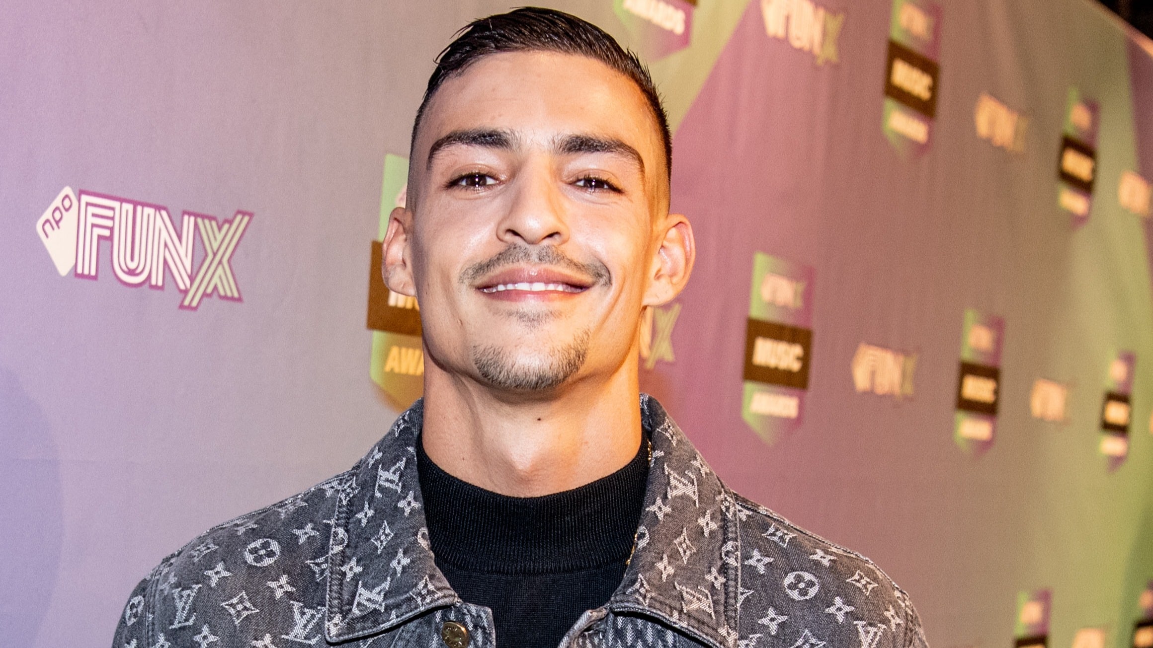 Rapper Boef heeft horror hotelkamer