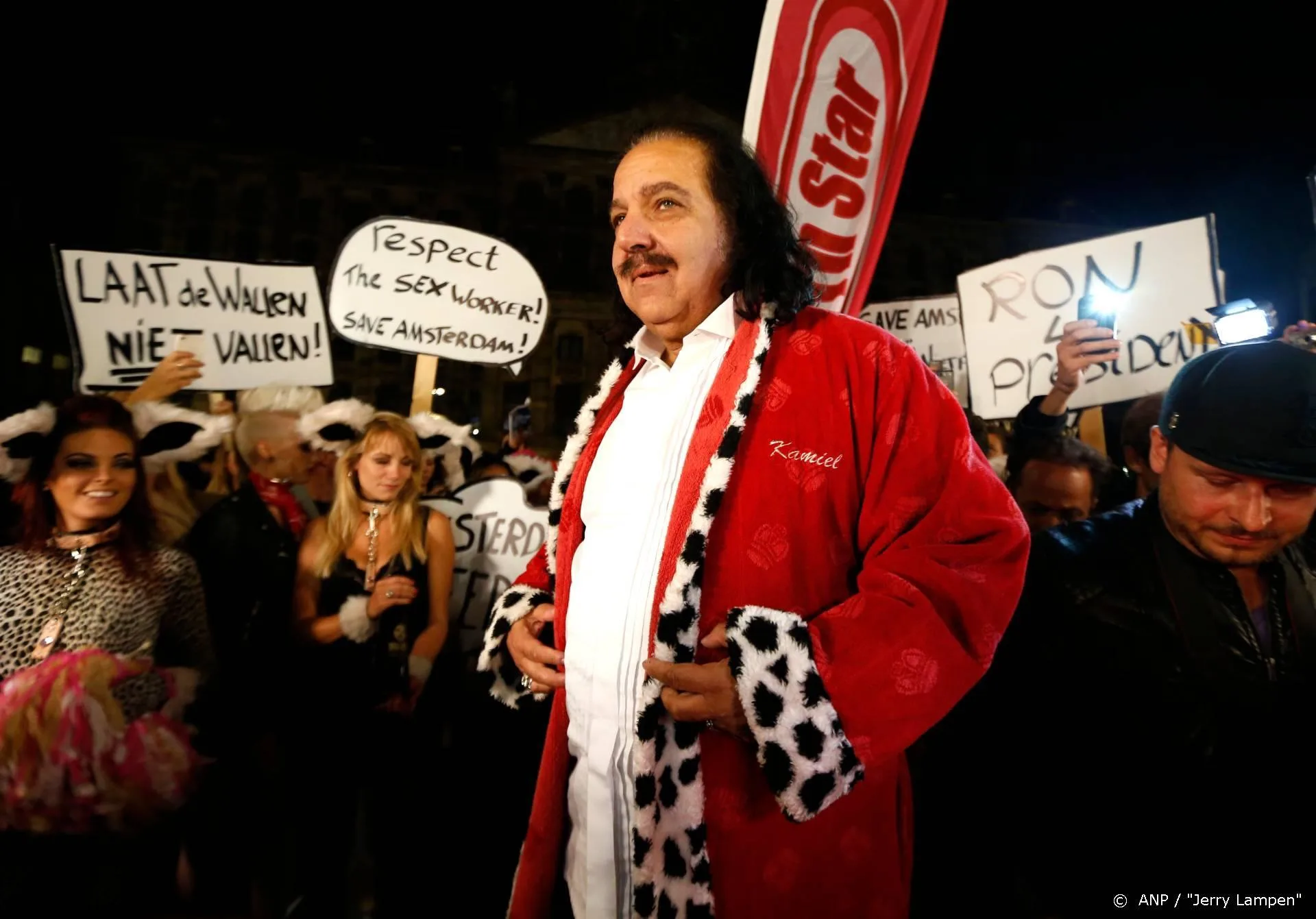 Pornoacteur Ron Jeremy aangeklaagd wegens seksueel misbruik