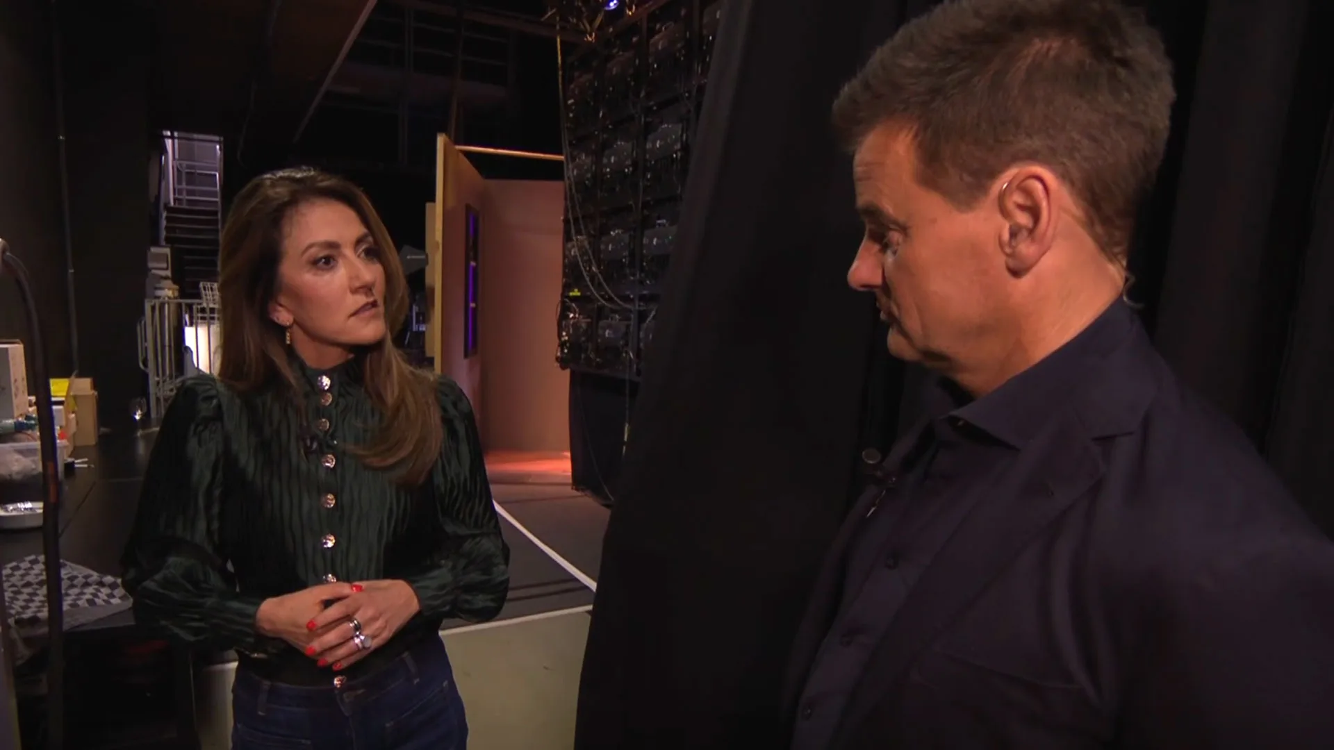 Dilan Yeşilgöz tegen Wilfred: 'Wat een rare vraag? Dit ga ik niet doen!' (Vandaag Inside)