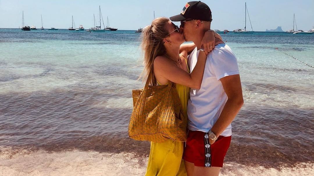 Johnny de Mol sluit huwelijk oudste zoon Ronald Koeman