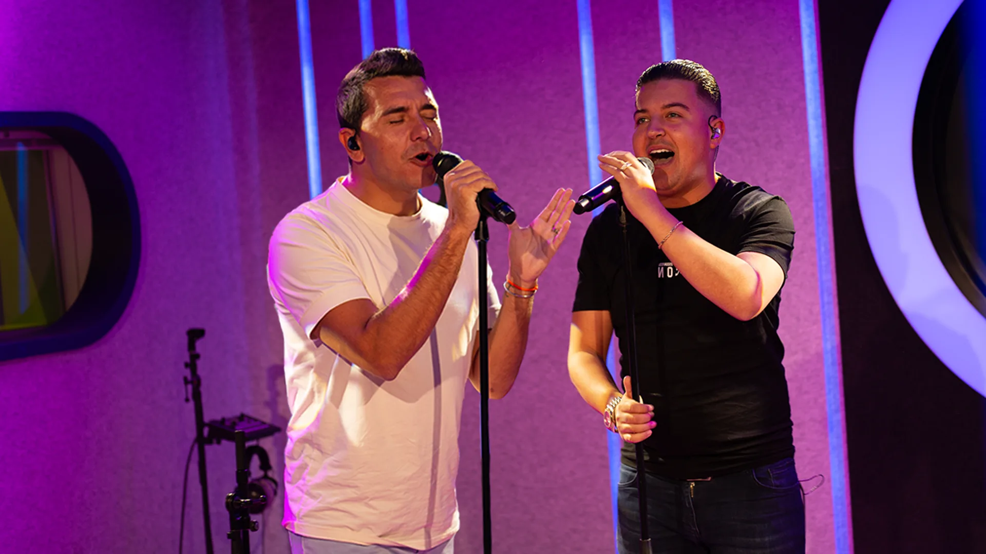 Jan Smit en Marco Schuitmaker zingen Van Goes Tot Purmerend live!