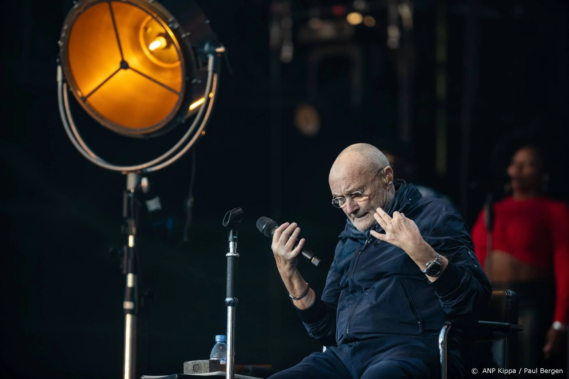 'Phil Collins werd gedumpt met appje'