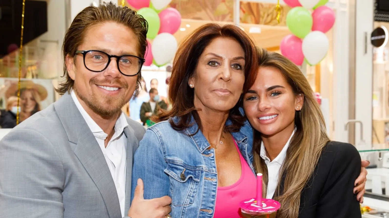 Rachel Hazes op visite bij jarige schoondochter