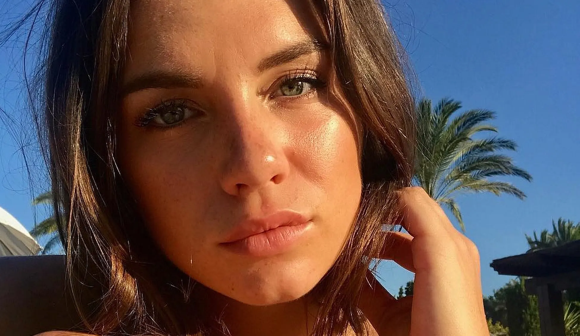 Gewaagde look Maan zorgt voor hoop reacties