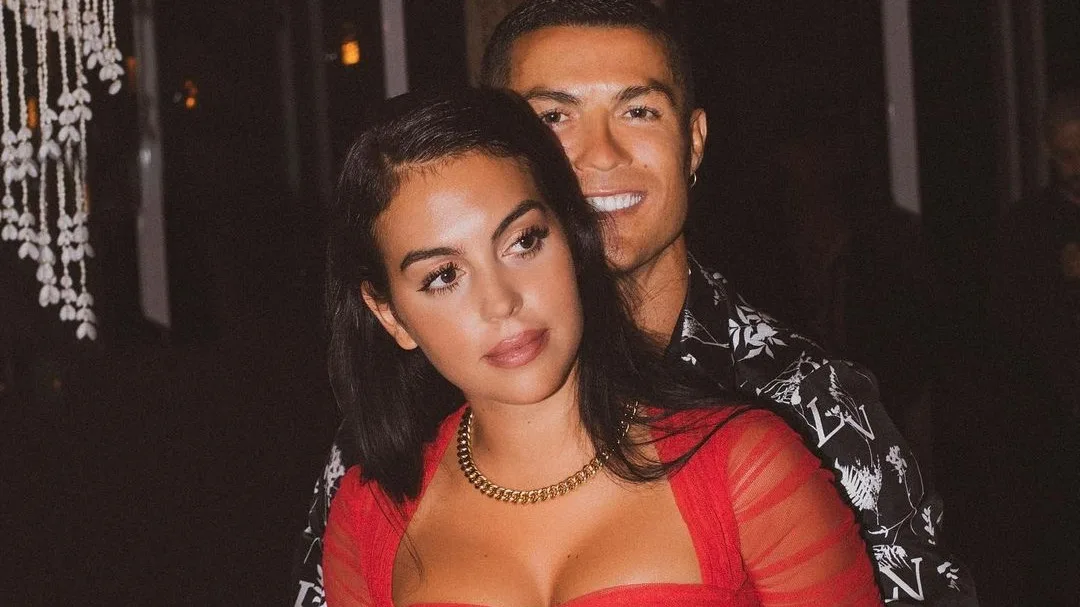 Cristiano Ronaldo onder vuur na verboden trip