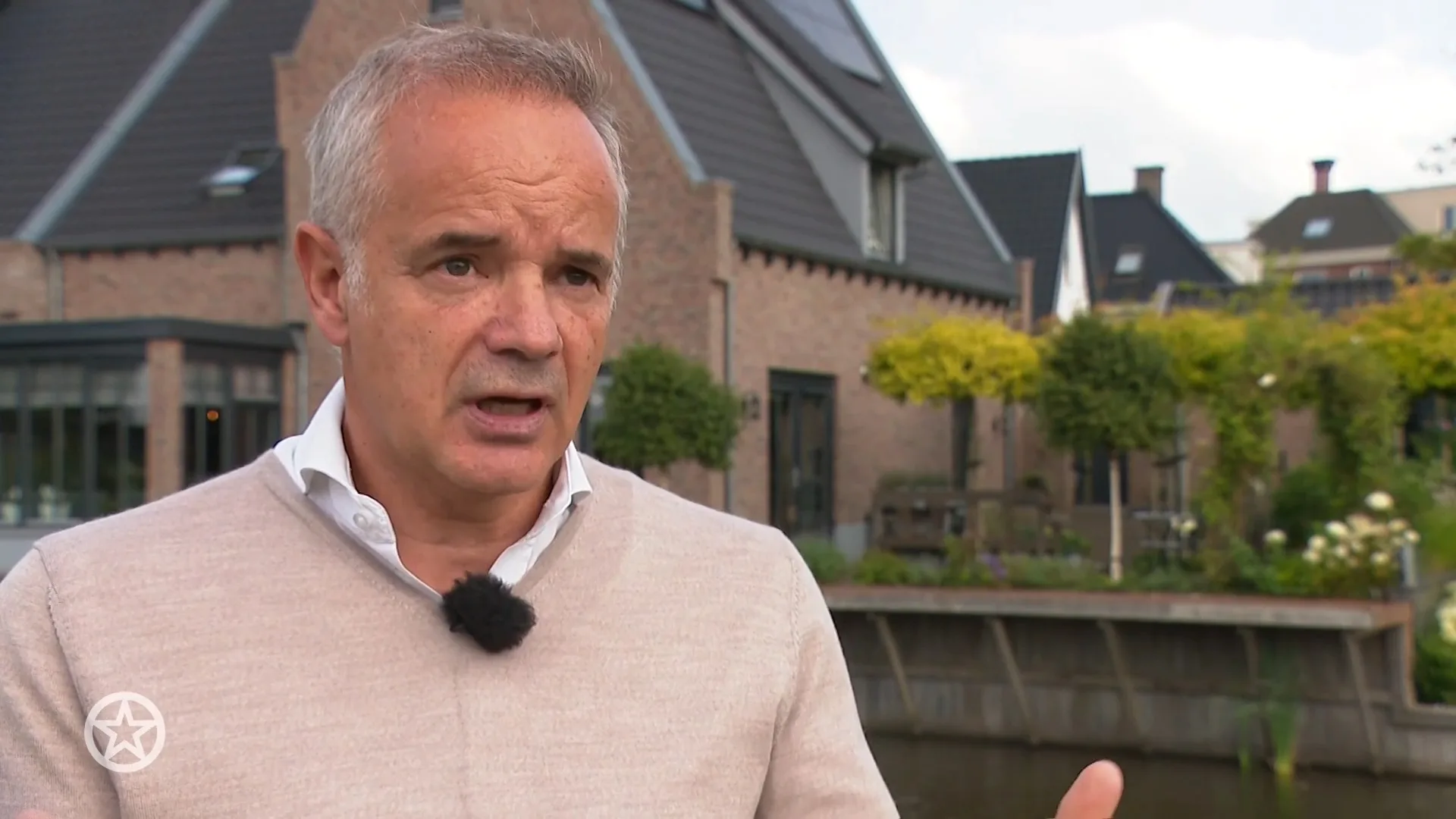 Martijn Krabbé is weer bij Kopen Zonder Kijken-opnames geweest