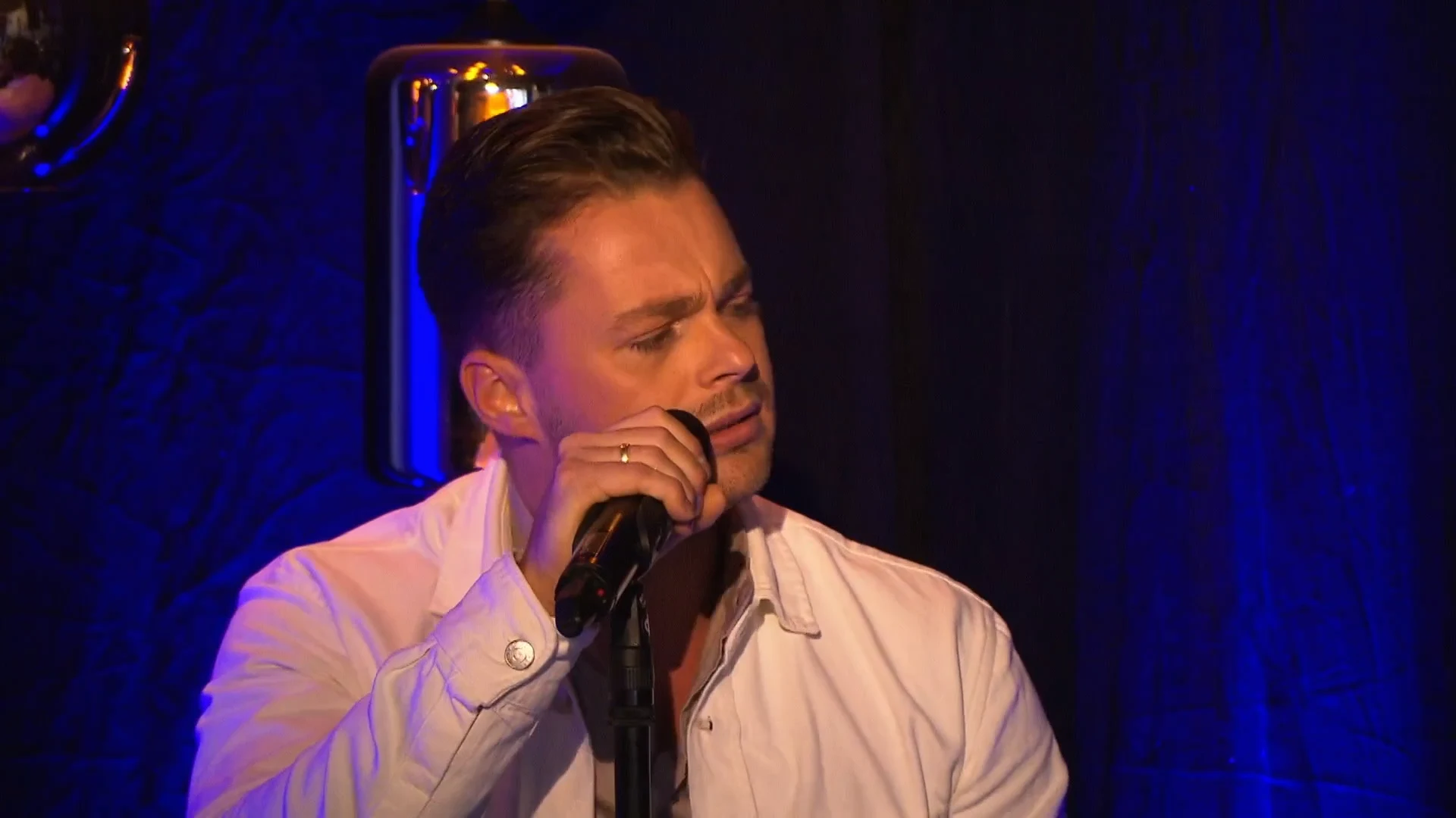 De Hollandse Nieuwe-winnaar belandde in ziekenhuis door spanning