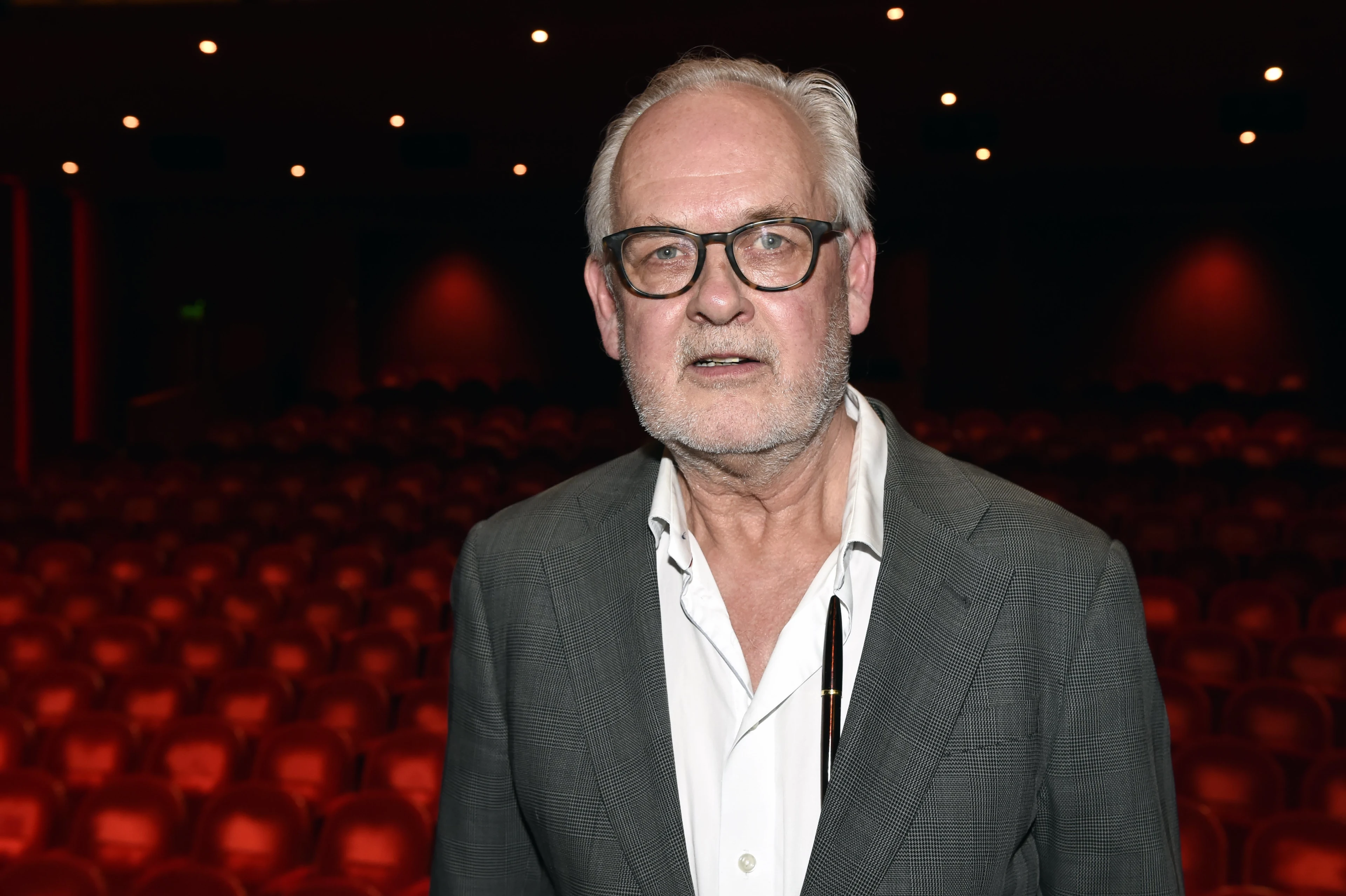 Kijkers in tranen: Het Klokhuis neemt in uitzending afscheid van Gijs de Lange